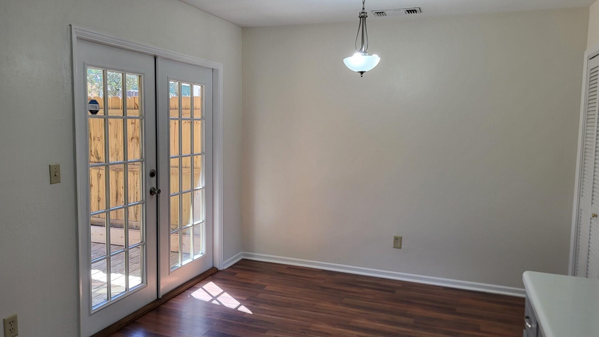 BROWNSVILLE STATION UNIT 1 - Residential Lease