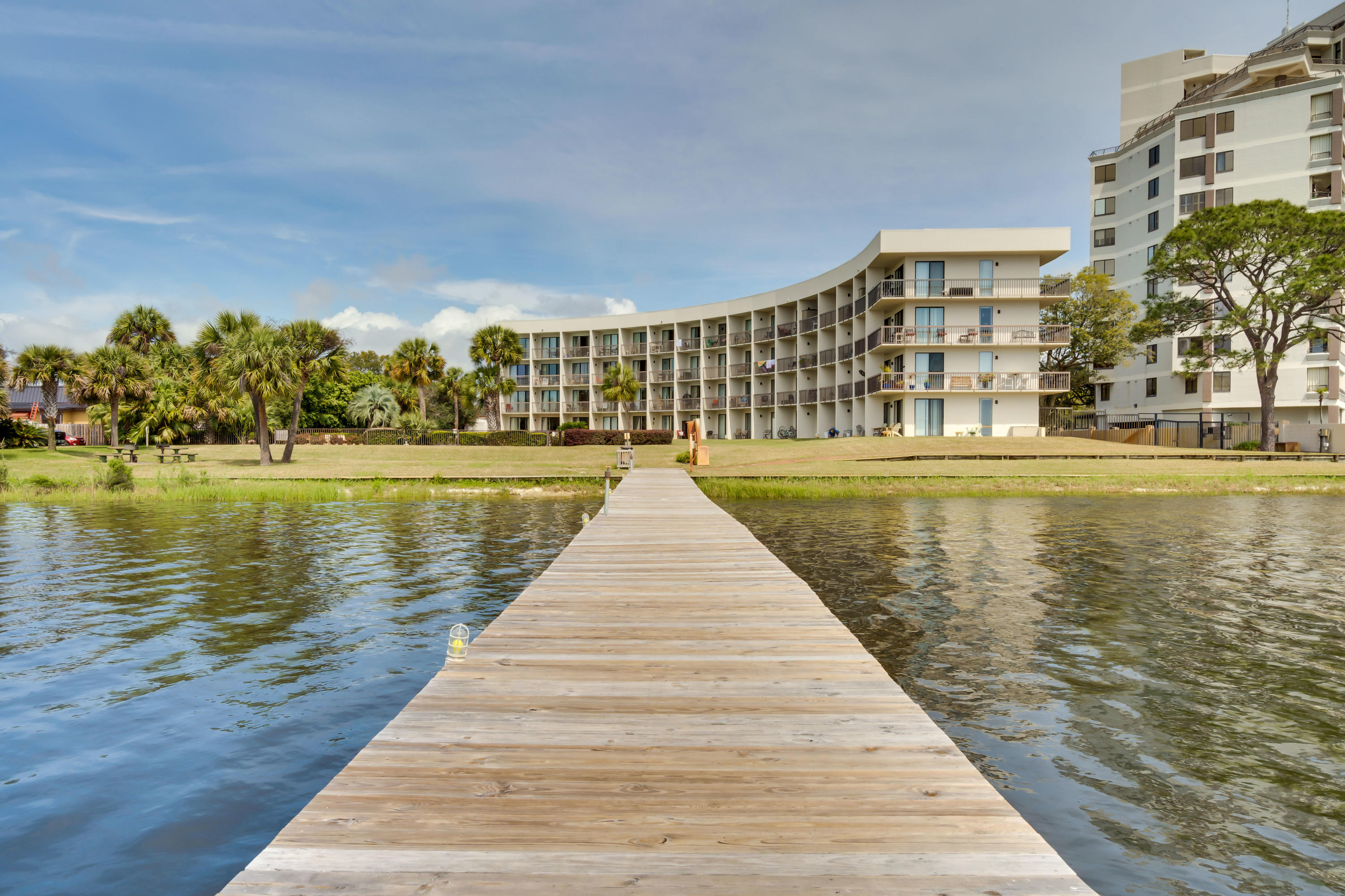 PIRATES BAY PH 1 - Residential