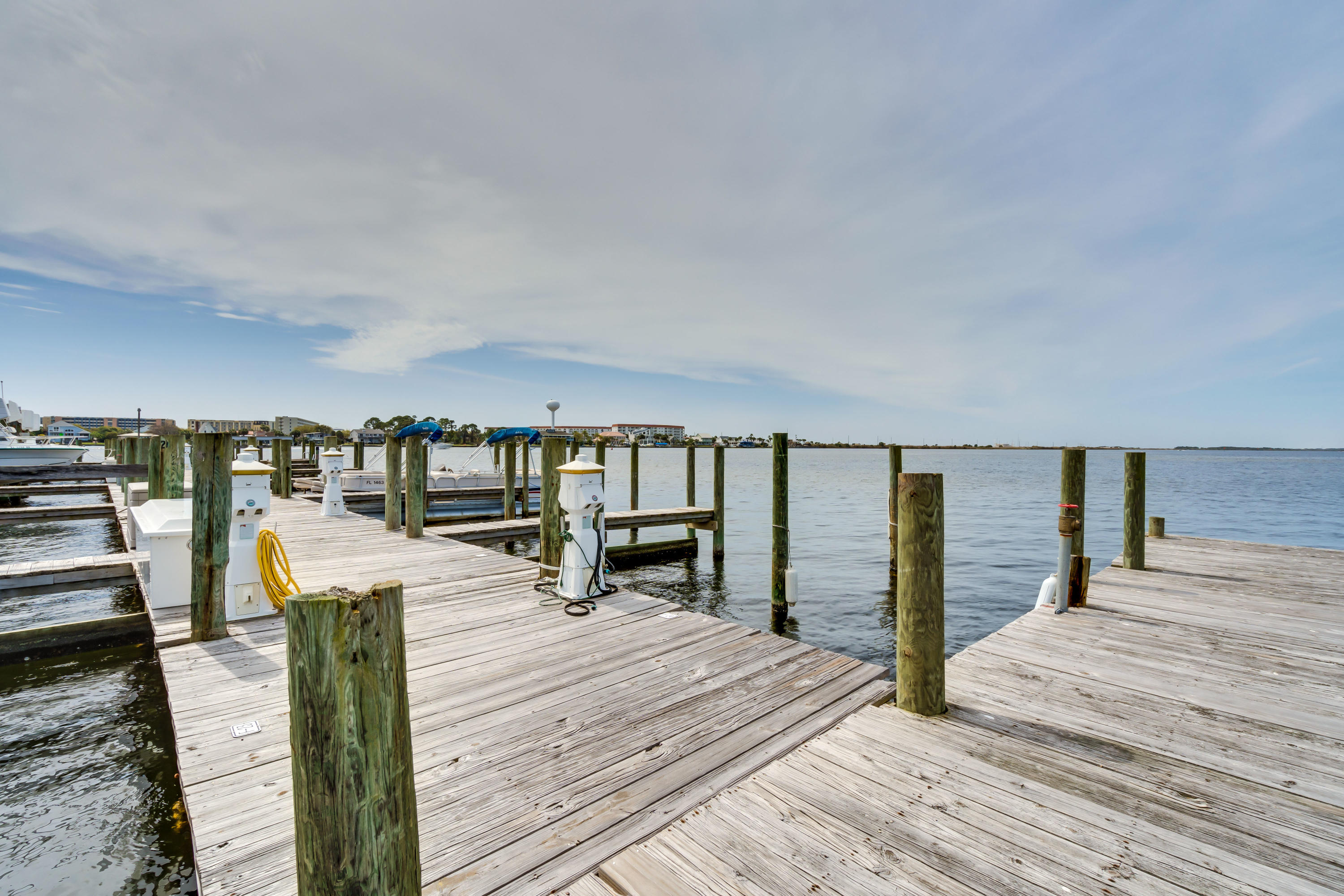 PIRATES BAY PH 1 - Residential