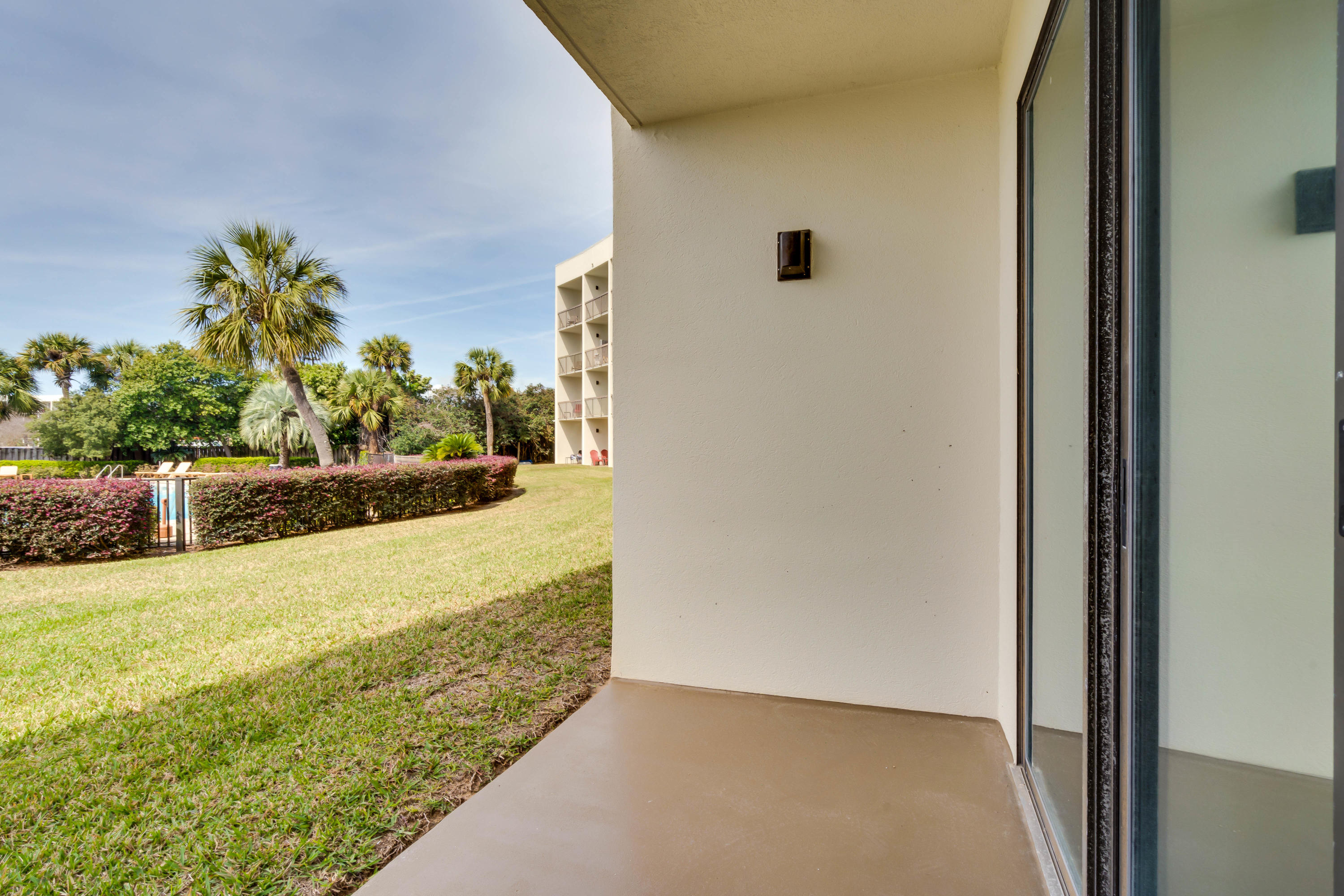 PIRATES BAY PH 1 - Residential