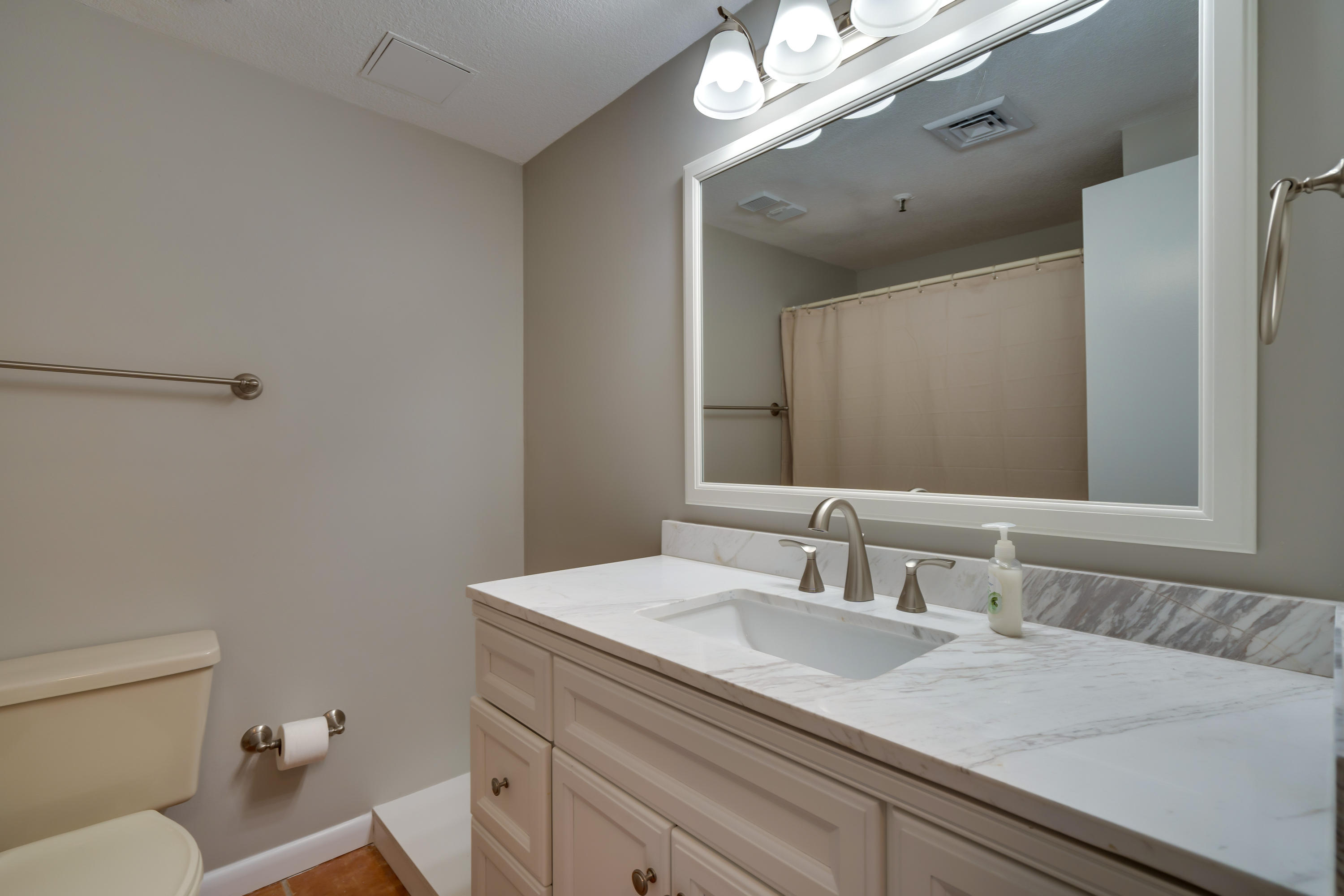 PIRATES BAY PH 1 - Residential