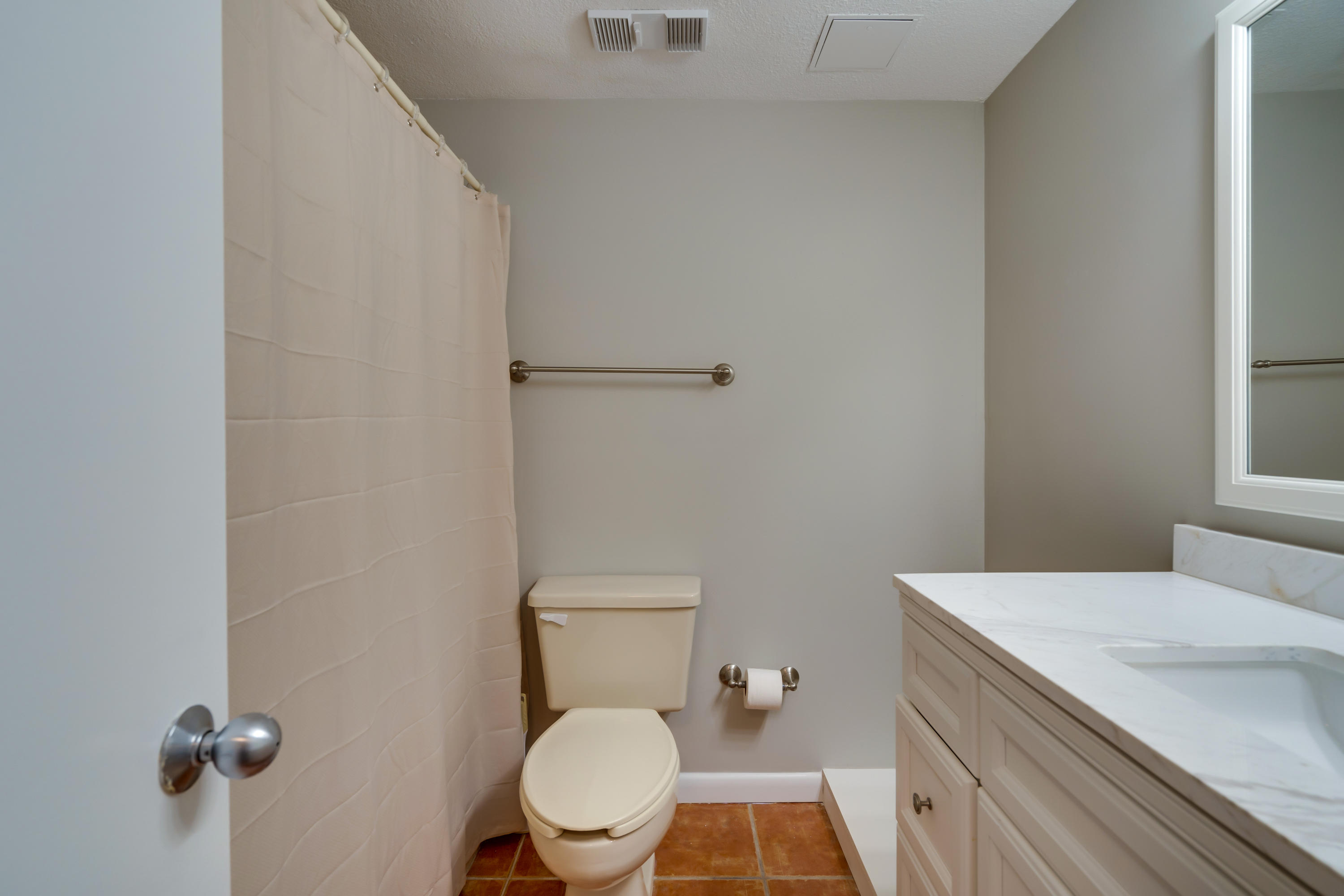 PIRATES BAY PH 1 - Residential