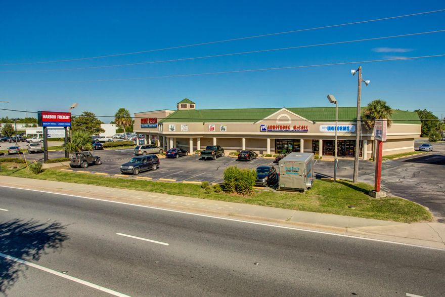 **PRICE JUST REDUCED** SELLER ENTERTAINING OFFERS BASED ON A 9 CAP!!!** A prime 18,000 sf shopping plaza yielding high visibility at its premier location on Mary Esther Blvd., within 1 mile to Santa Rosa Mall. Formerly Art's TV & Appliance Superstore for over 20 years. There are (4) demised spaces. 100% occupied!