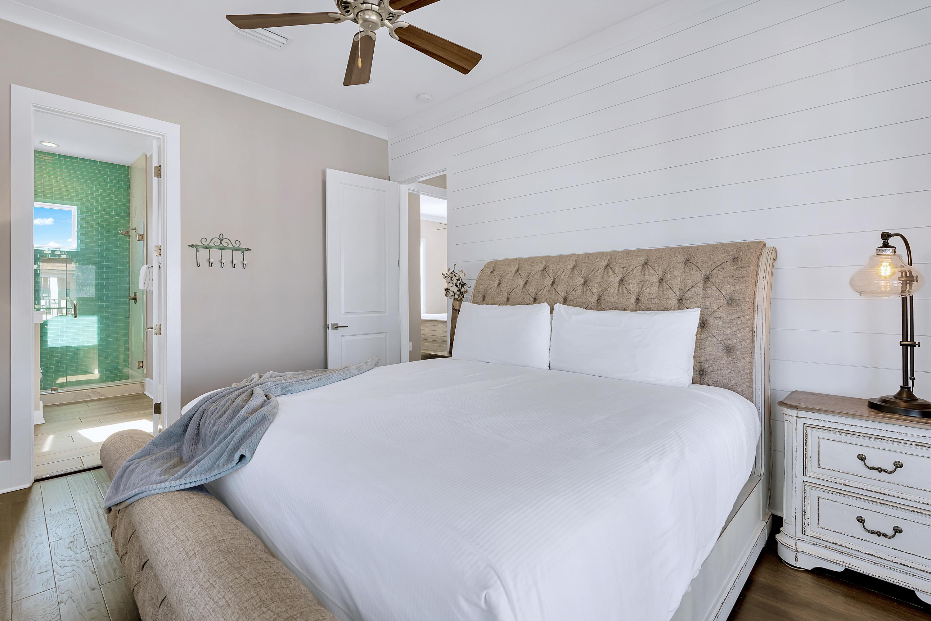 The Retreat at Miramar - Residential