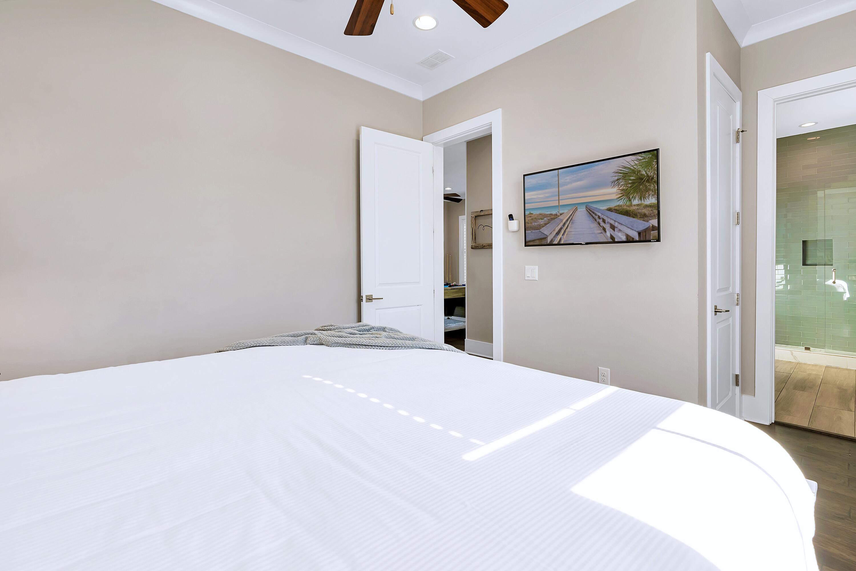 The Retreat at Miramar - Residential