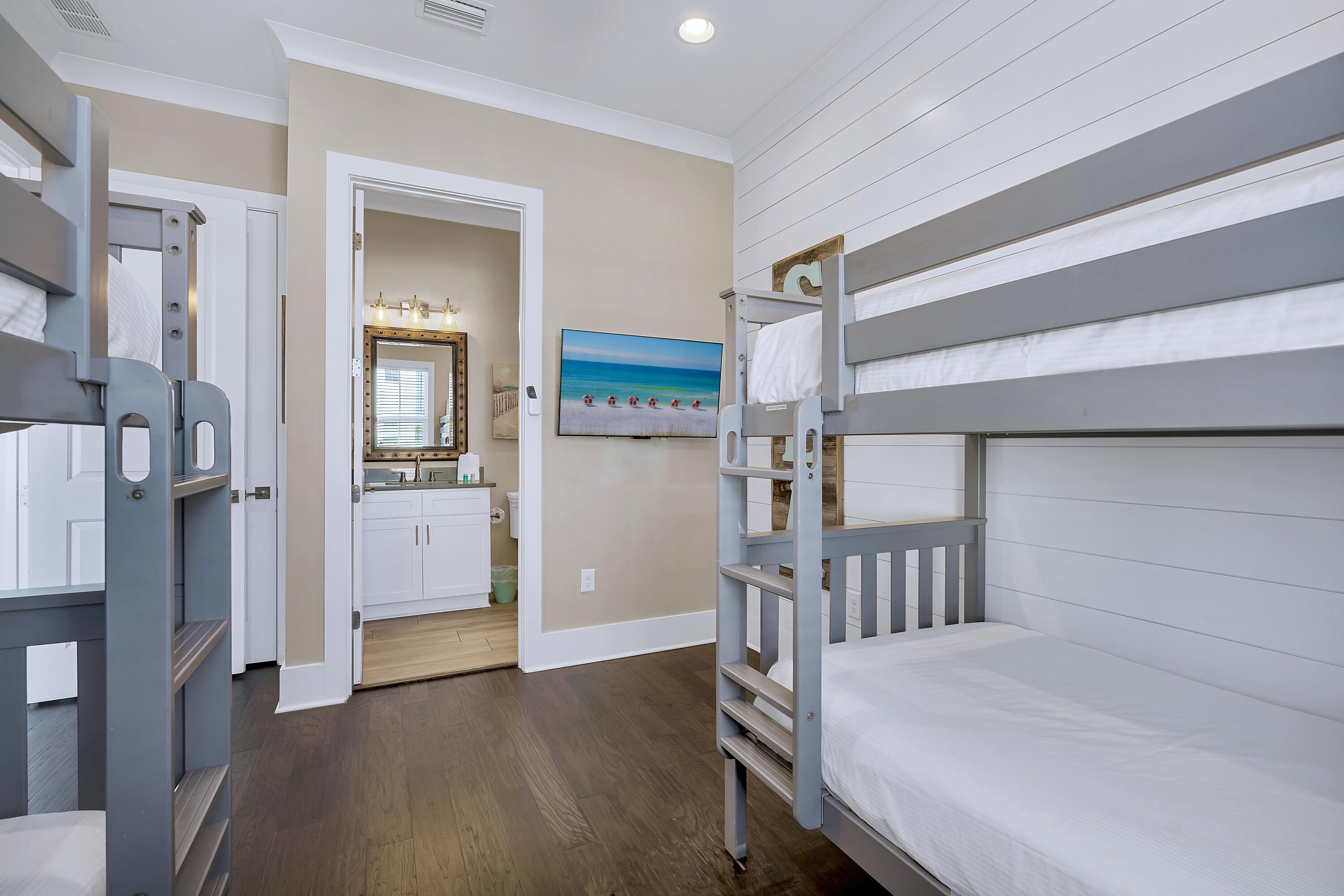 The Retreat at Miramar - Residential