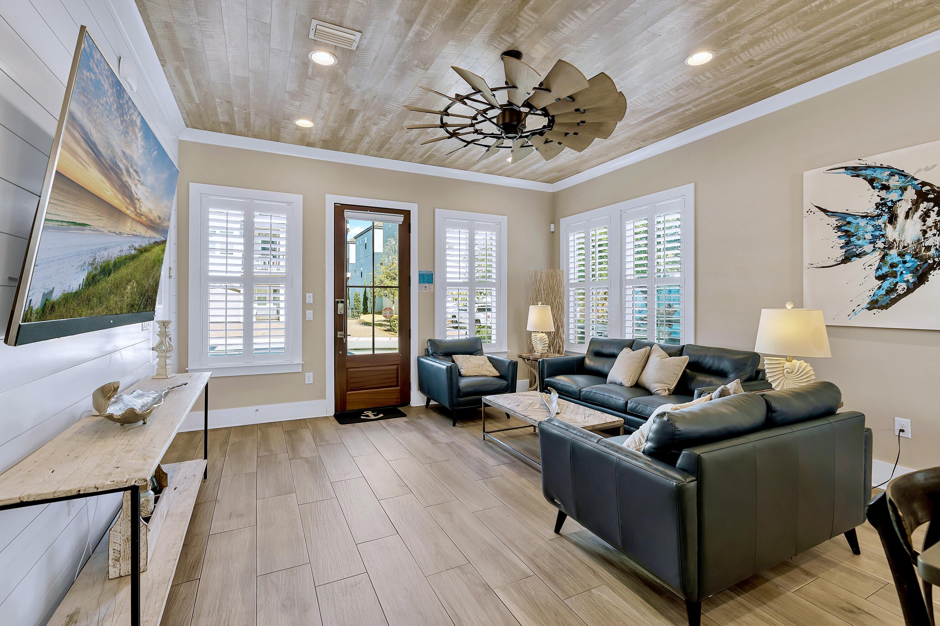 The Retreat at Miramar - Residential