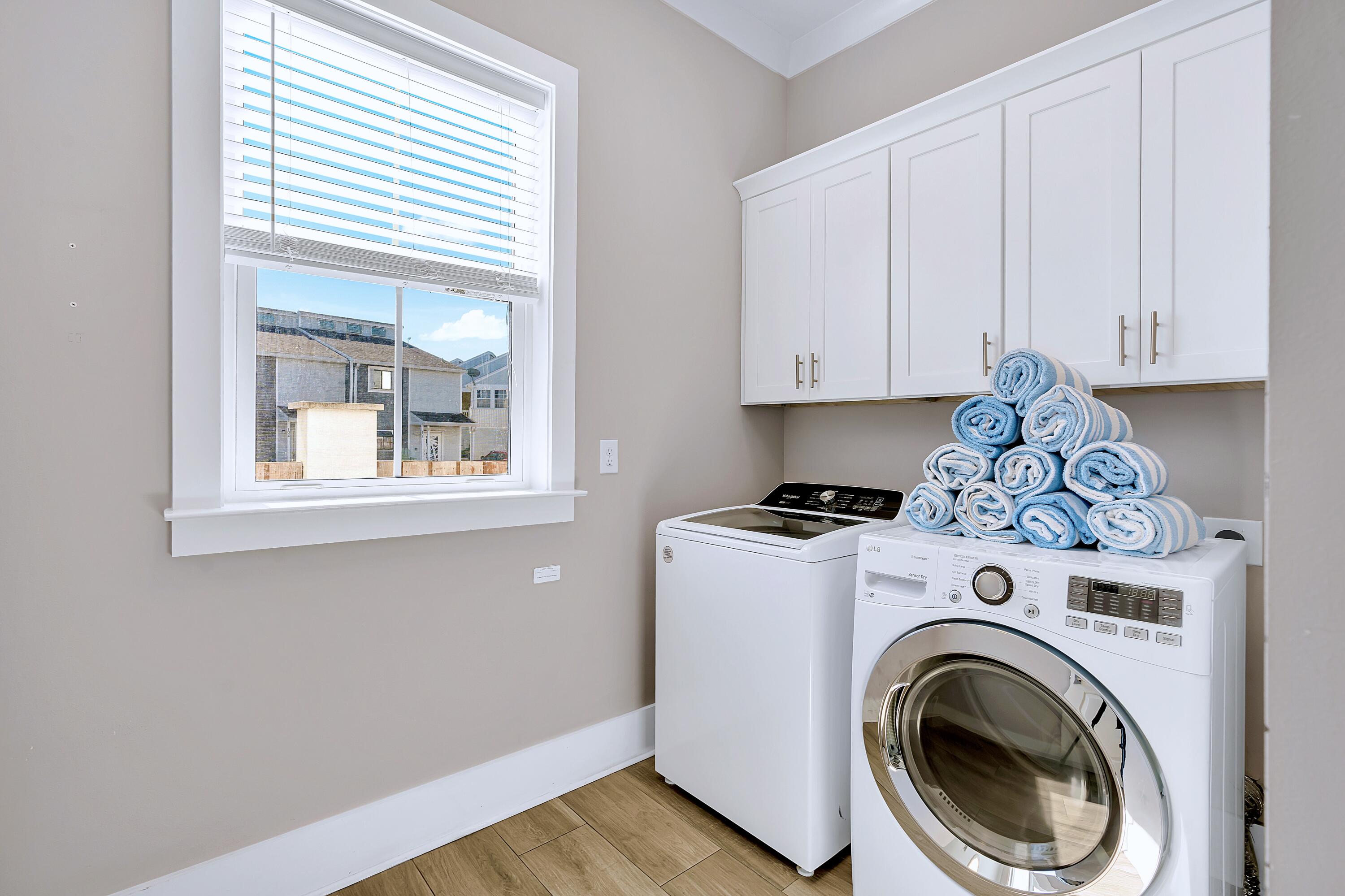 The Retreat at Miramar - Residential