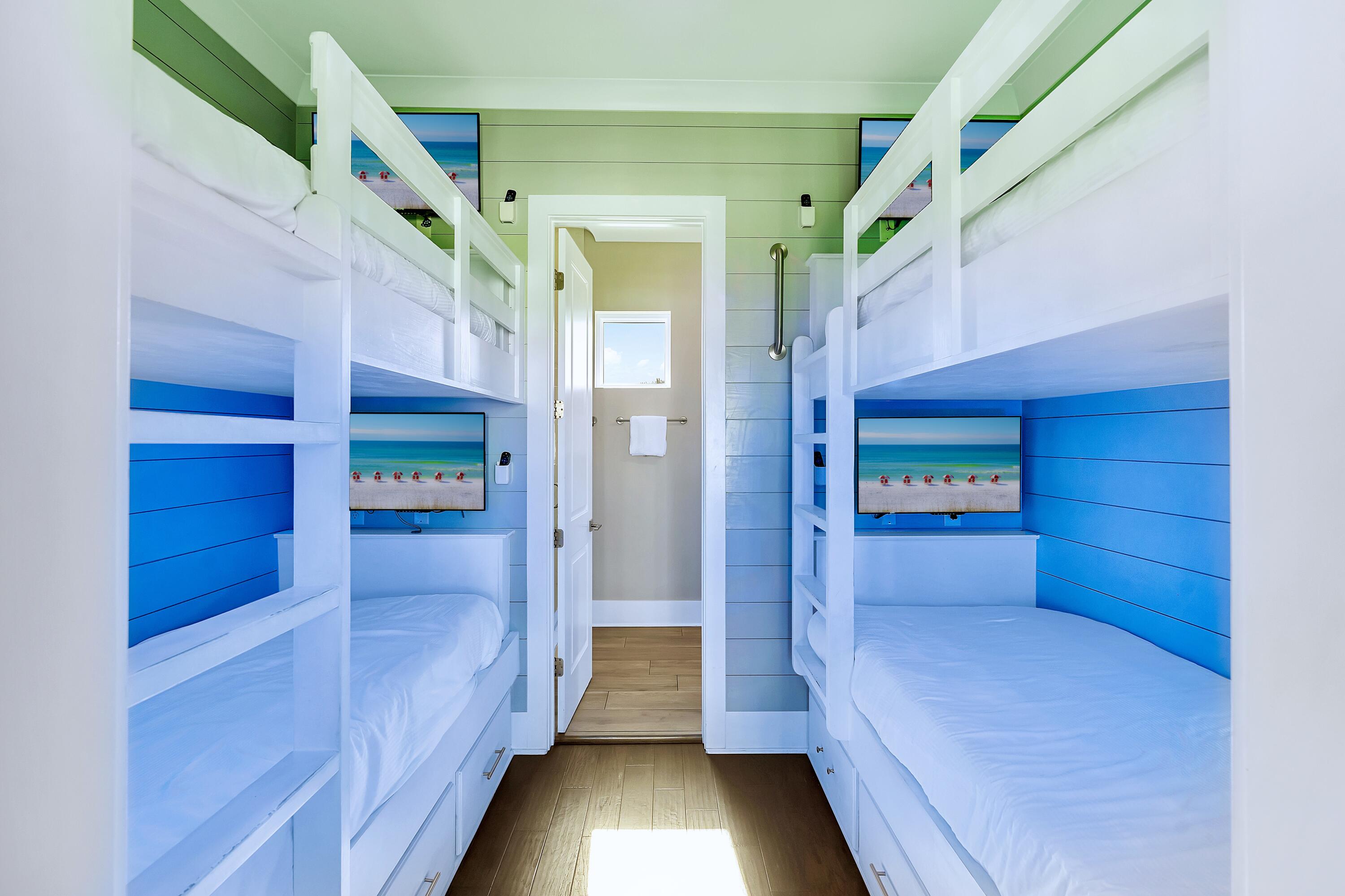 The Retreat at Miramar - Residential