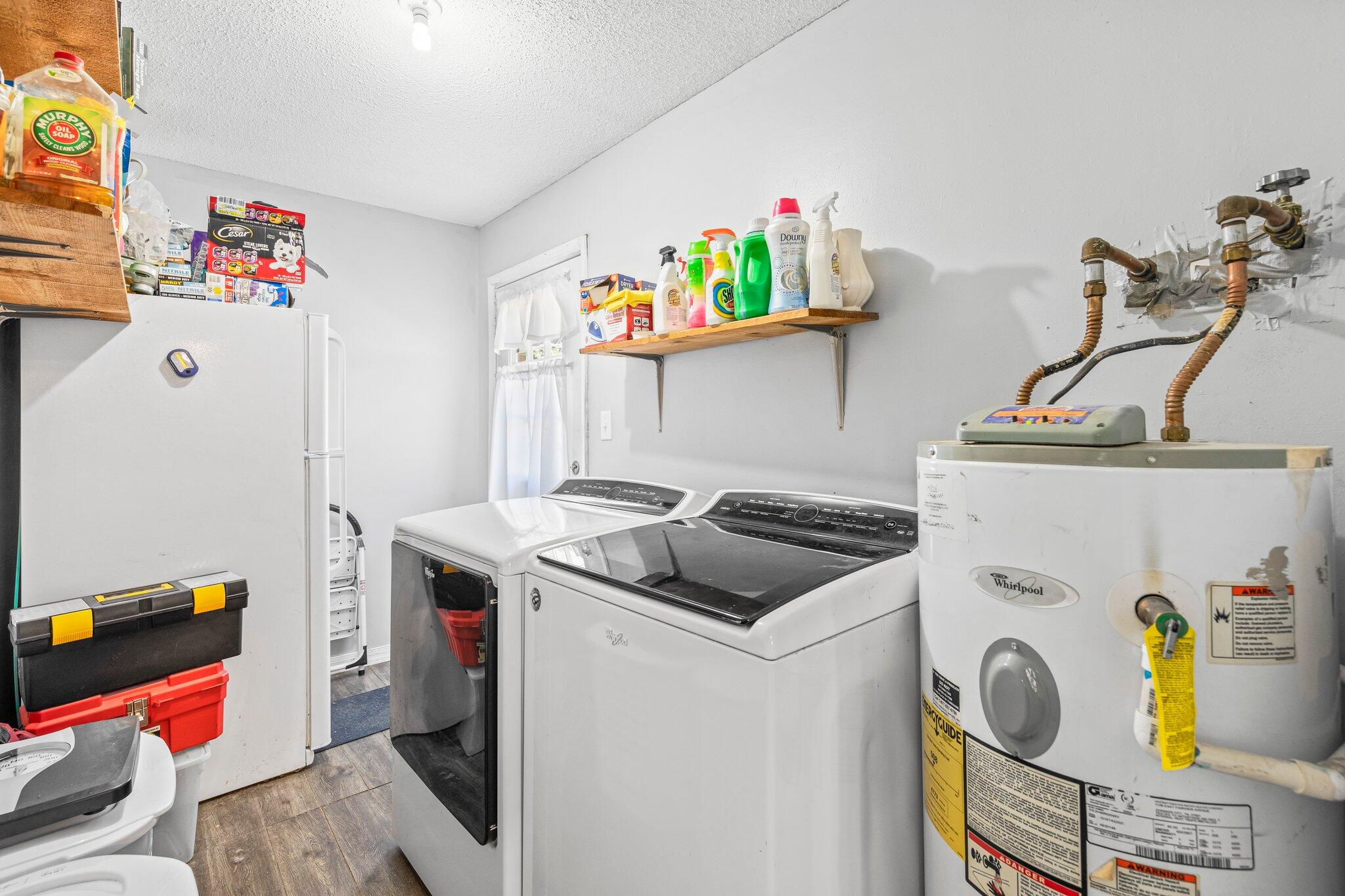 ADAMS POWELL EAST,LOT 22 BLK B - Residential