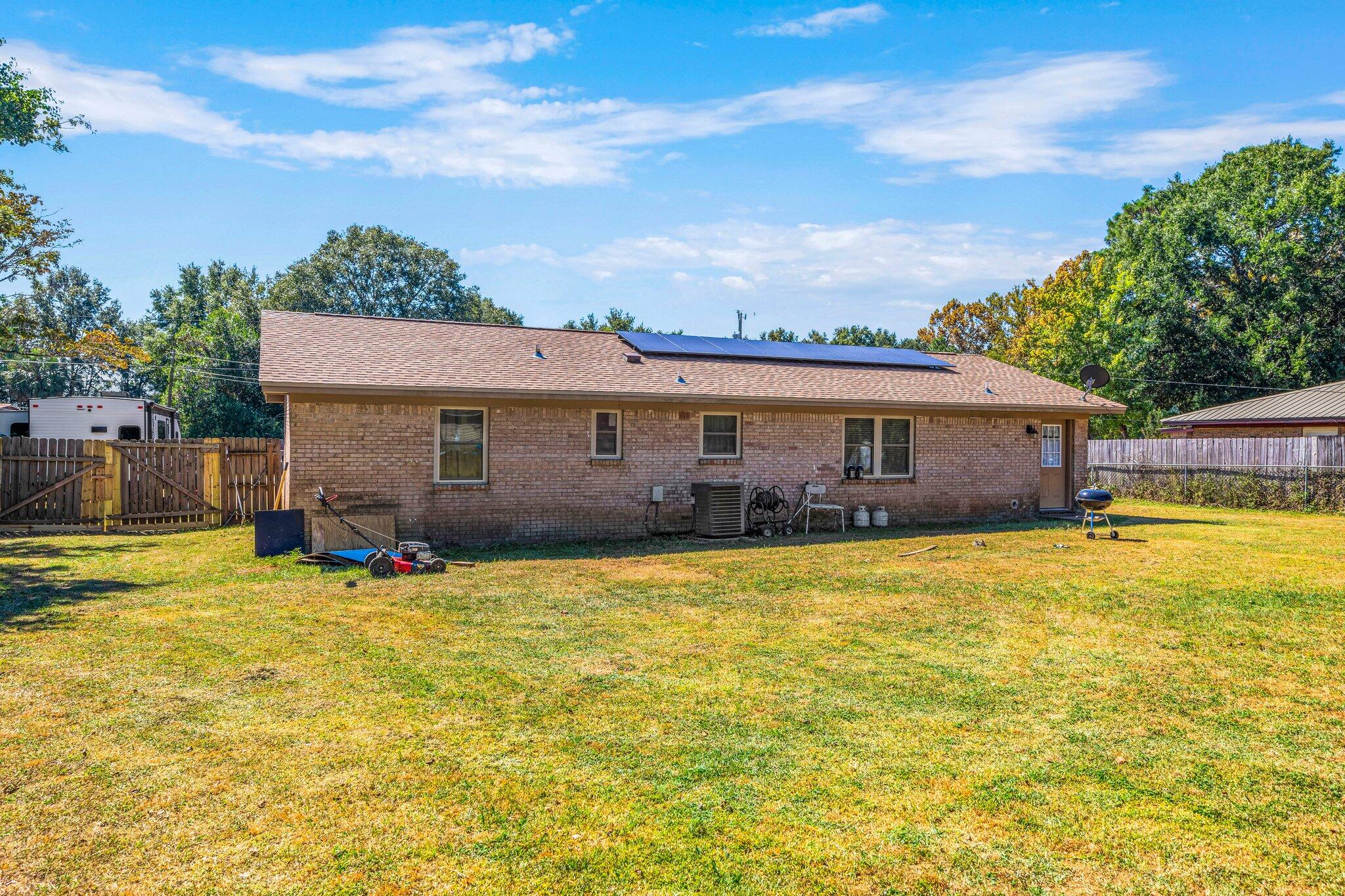 ADAMS POWELL EAST,LOT 22 BLK B - Residential