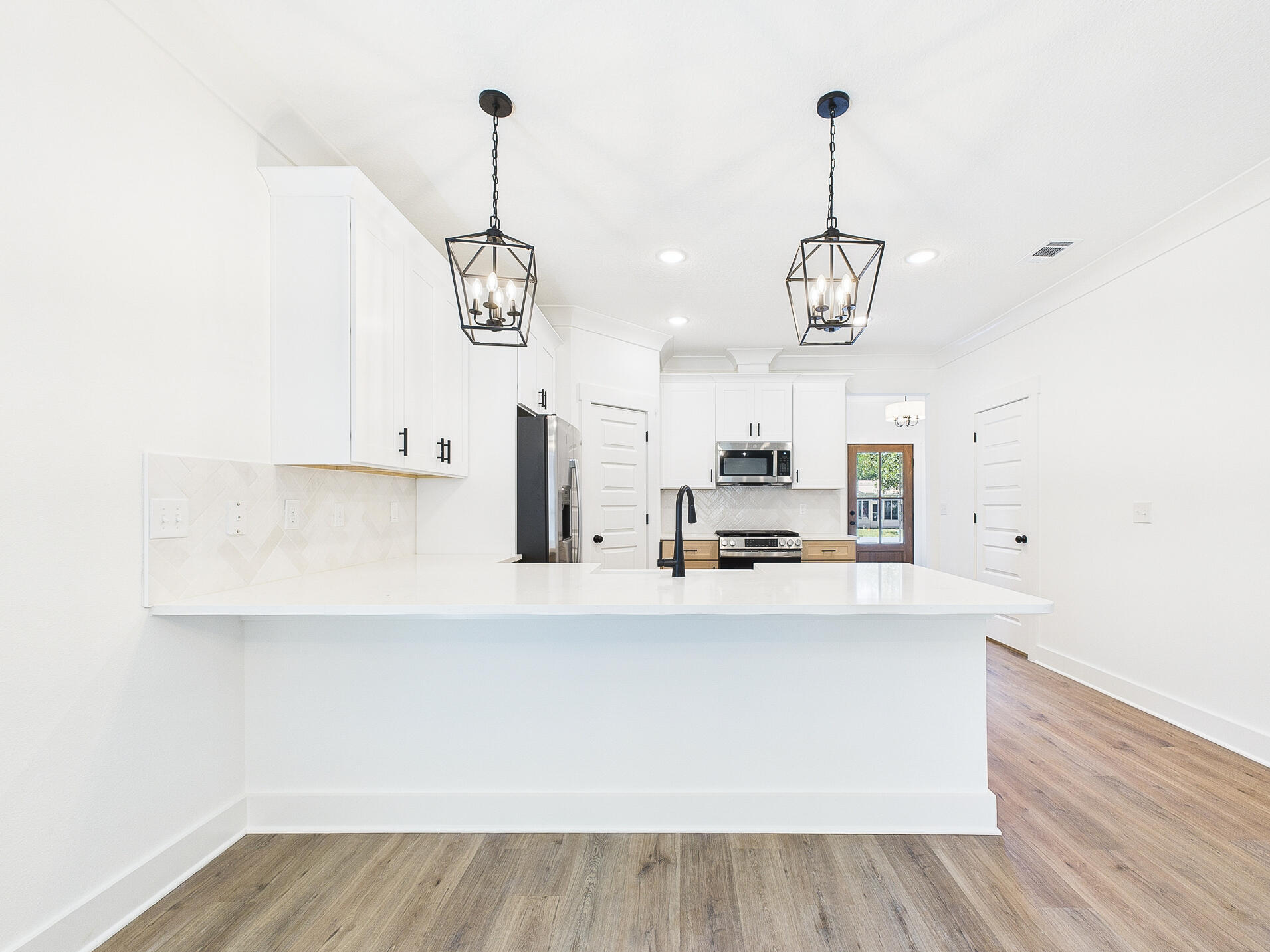 PINECREST - Residential
