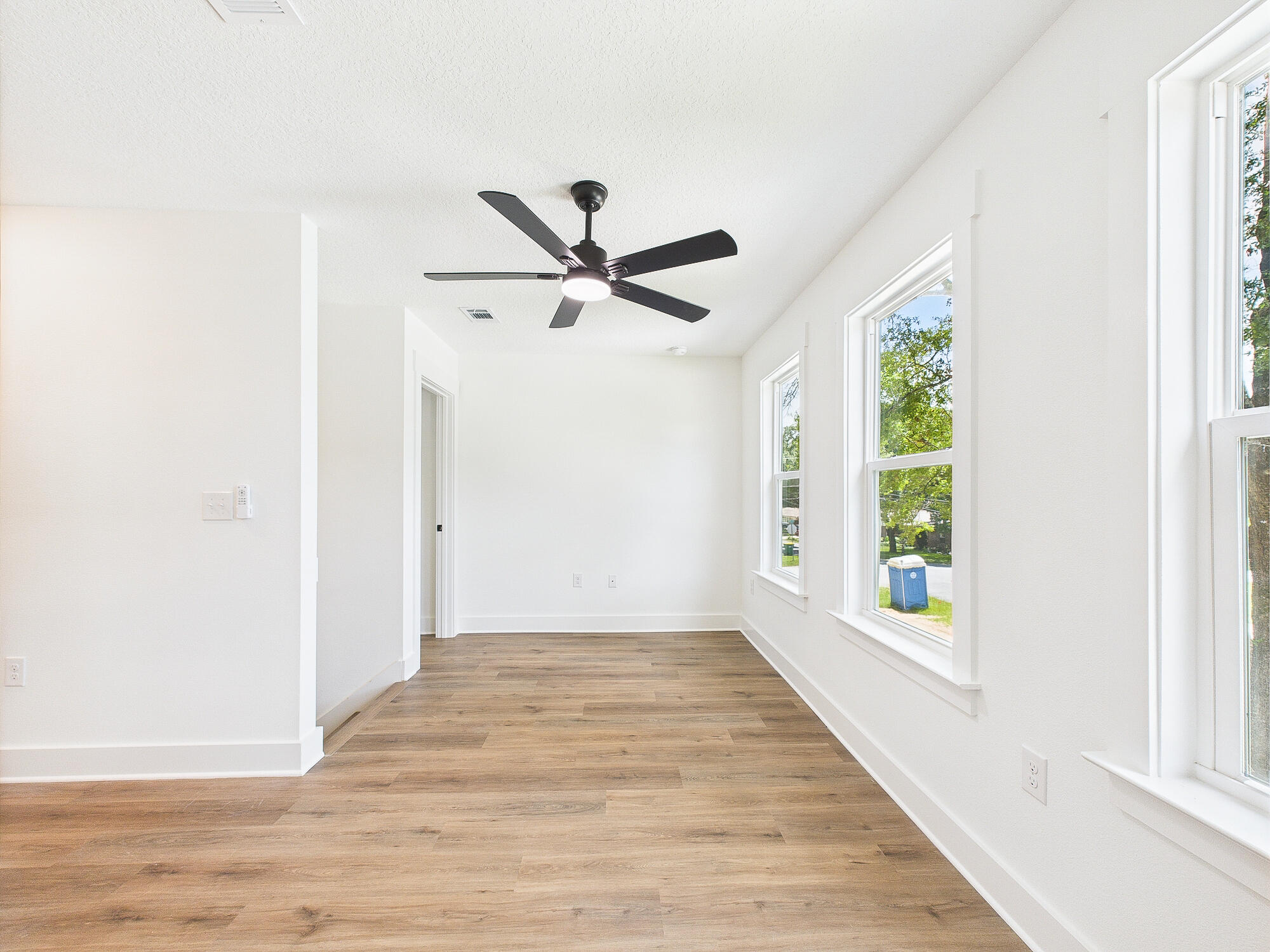 PINECREST - Residential