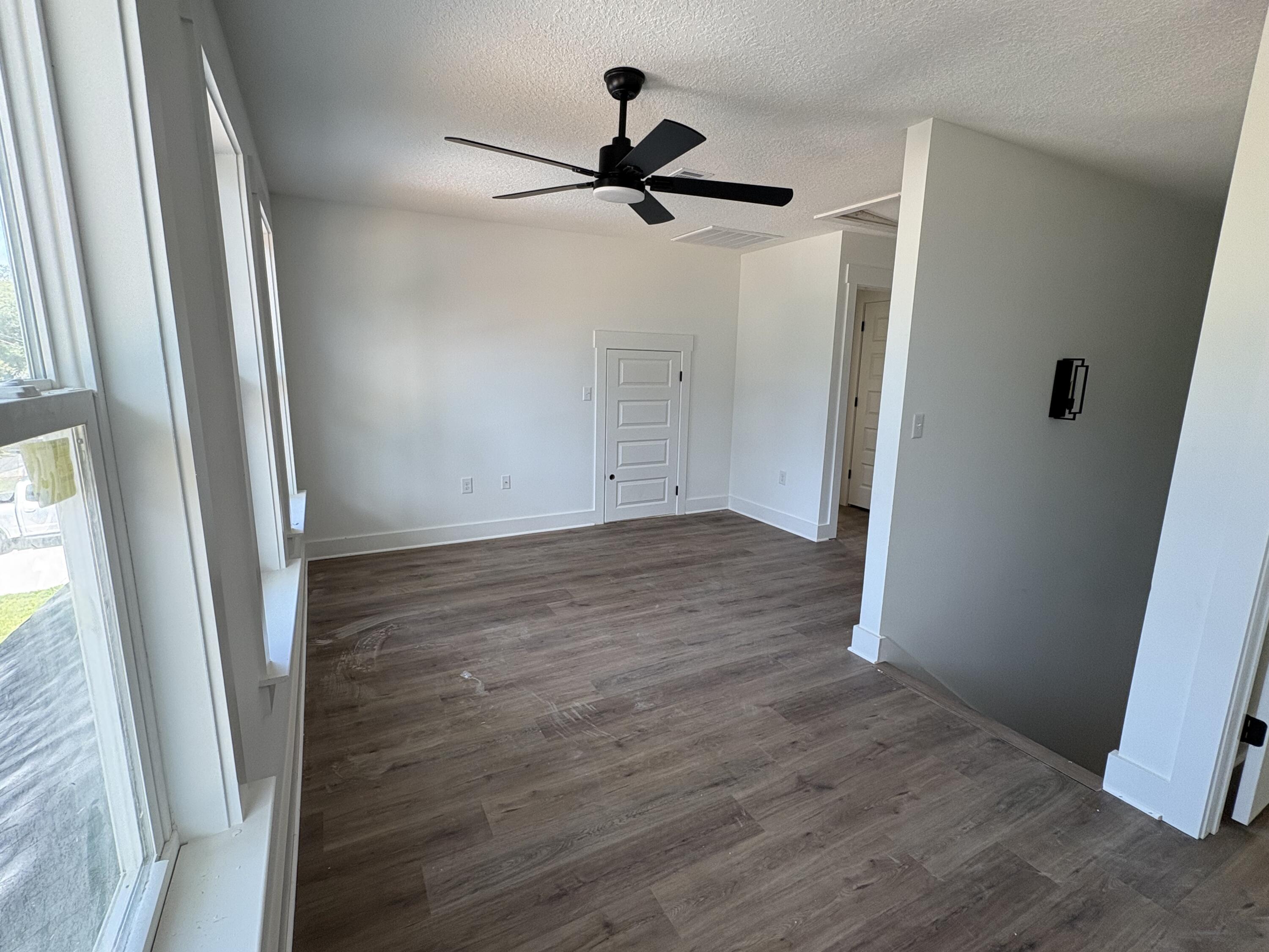 PINECREST - Residential