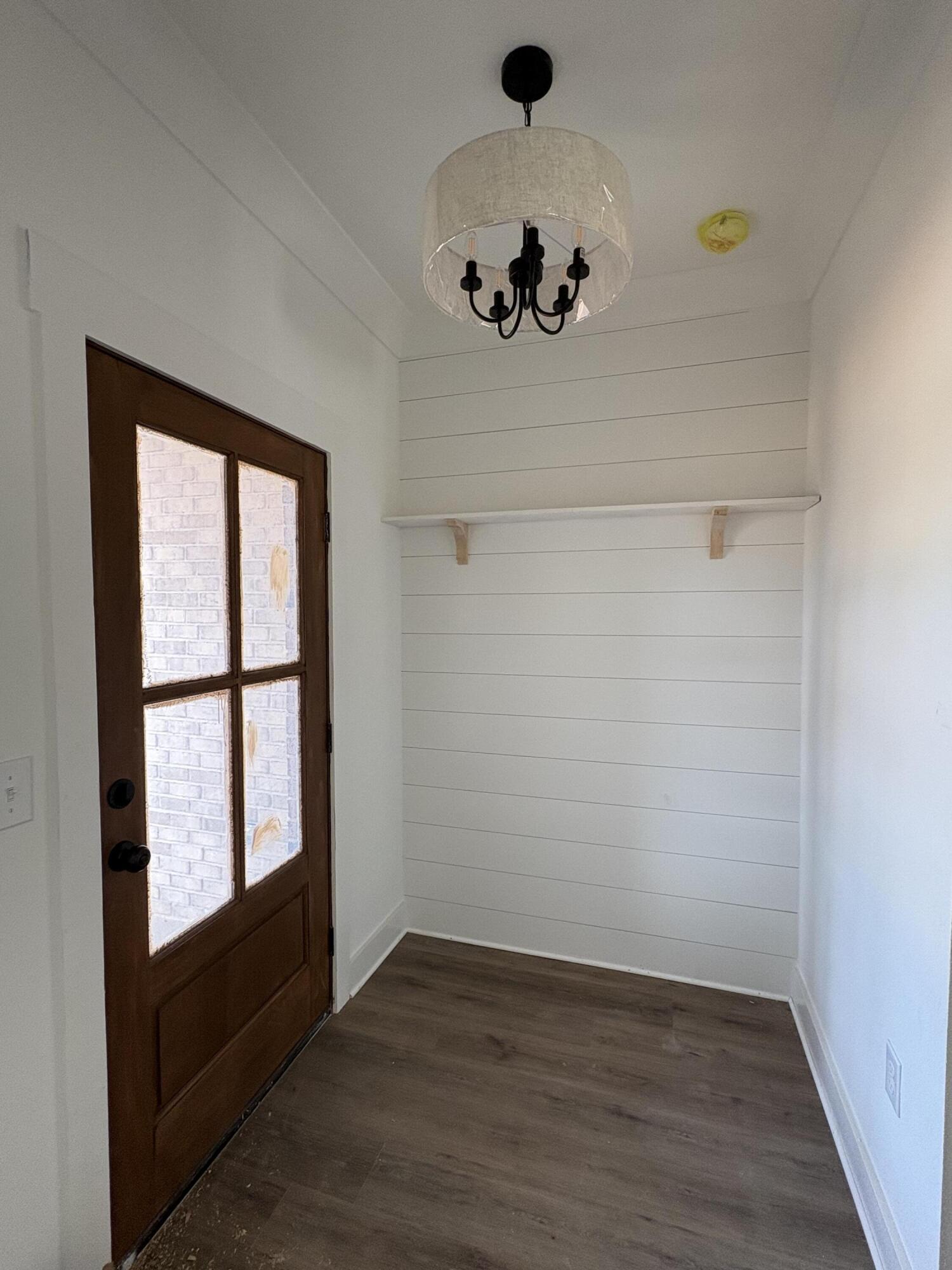 PINECREST - Residential