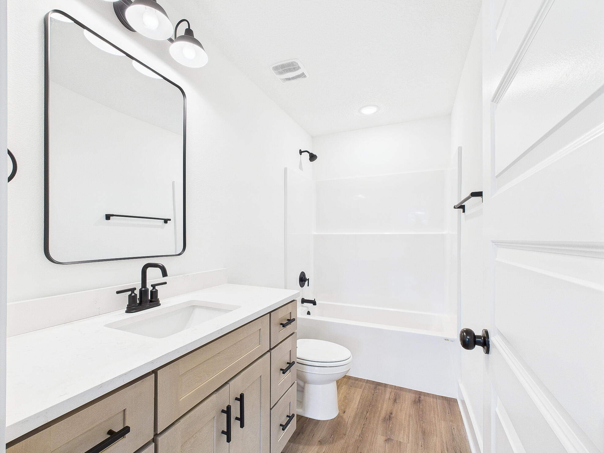 PINECREST - Residential