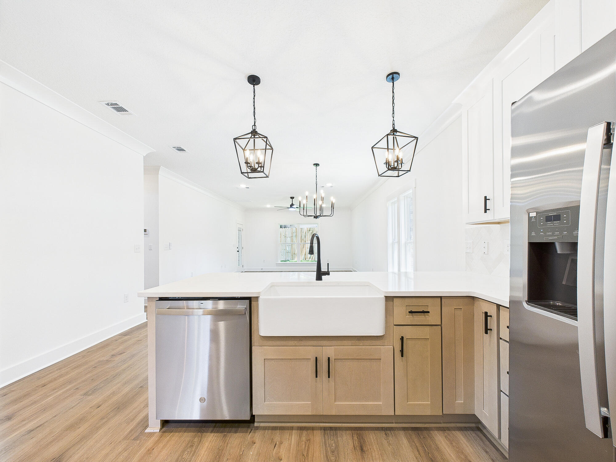 PINECREST - Residential