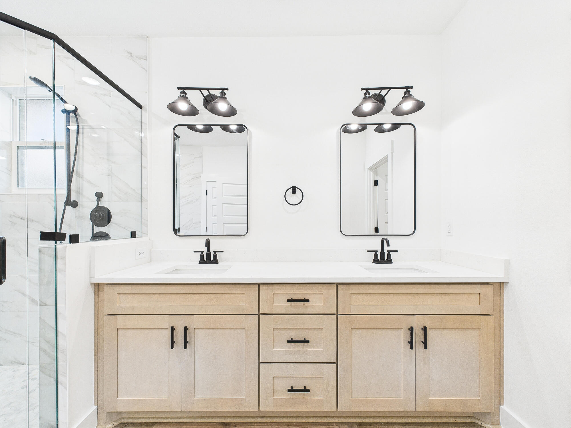 PINECREST - Residential