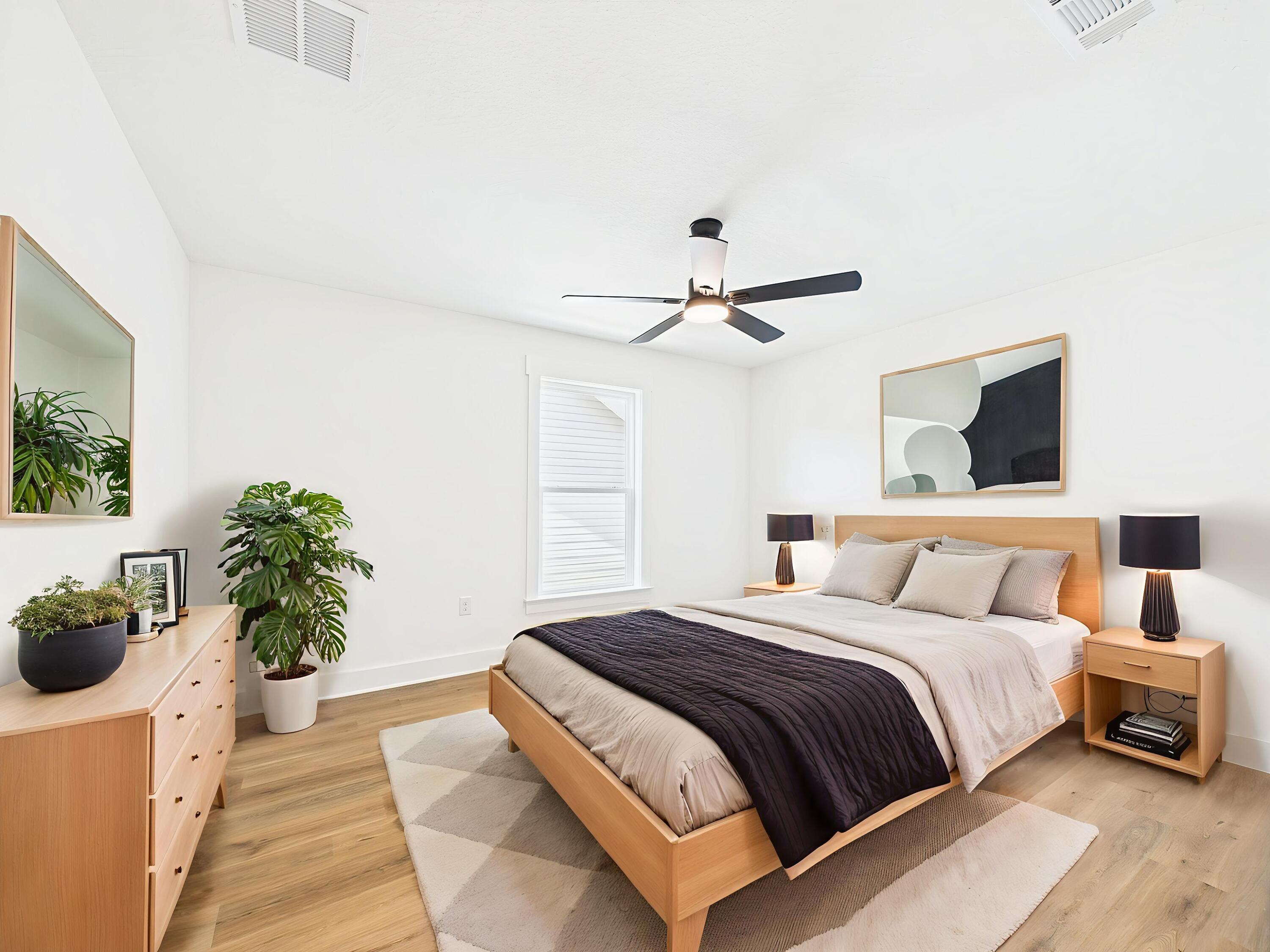 PINECREST - Residential
