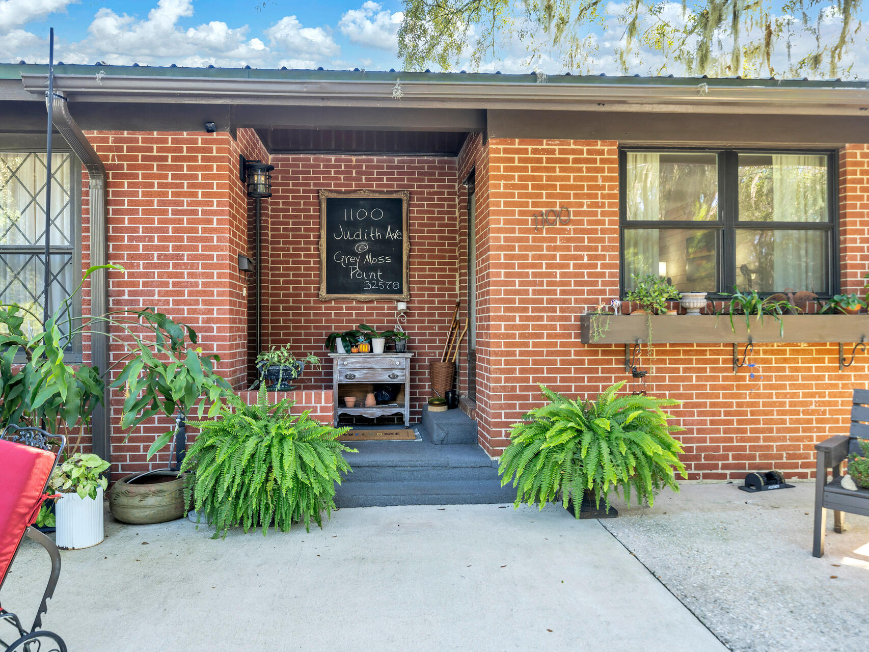 GREY MOSS POINT - Residential