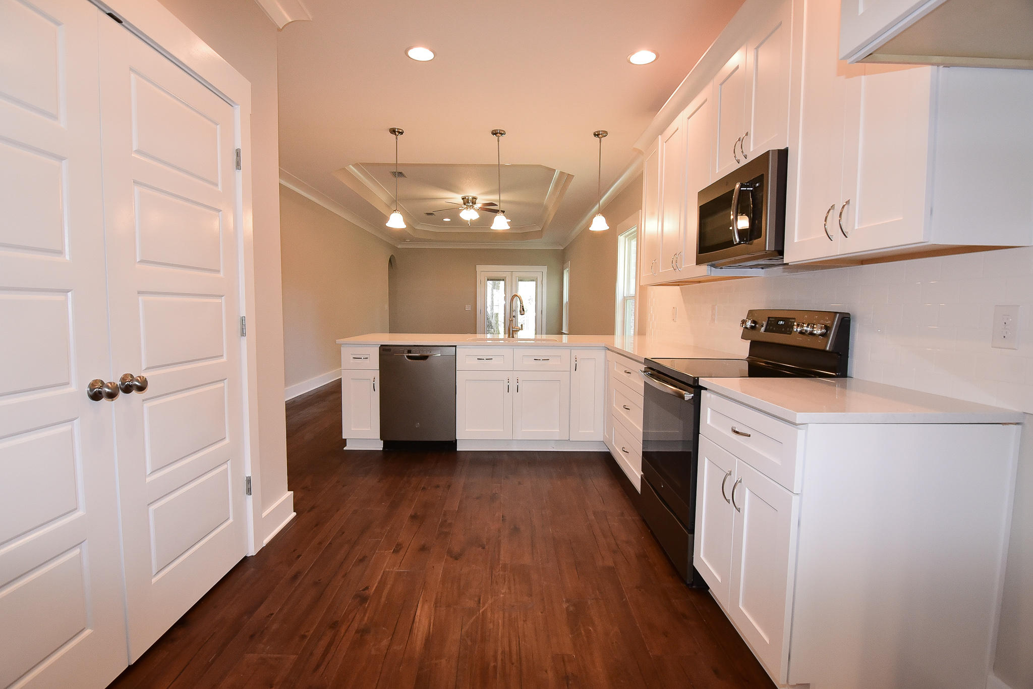 VALPARAISO PINECREST 6 - Residential