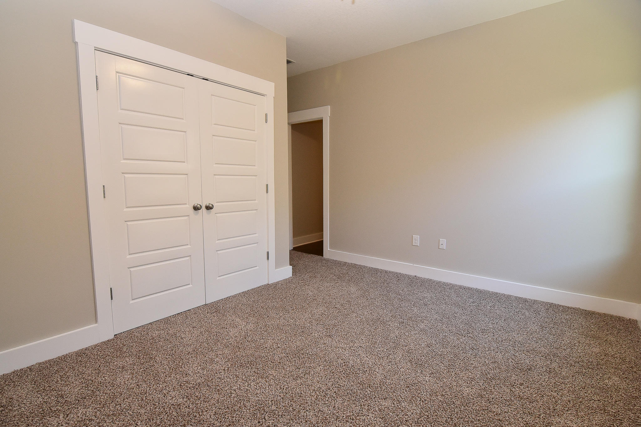 VALPARAISO PINECREST 6 - Residential