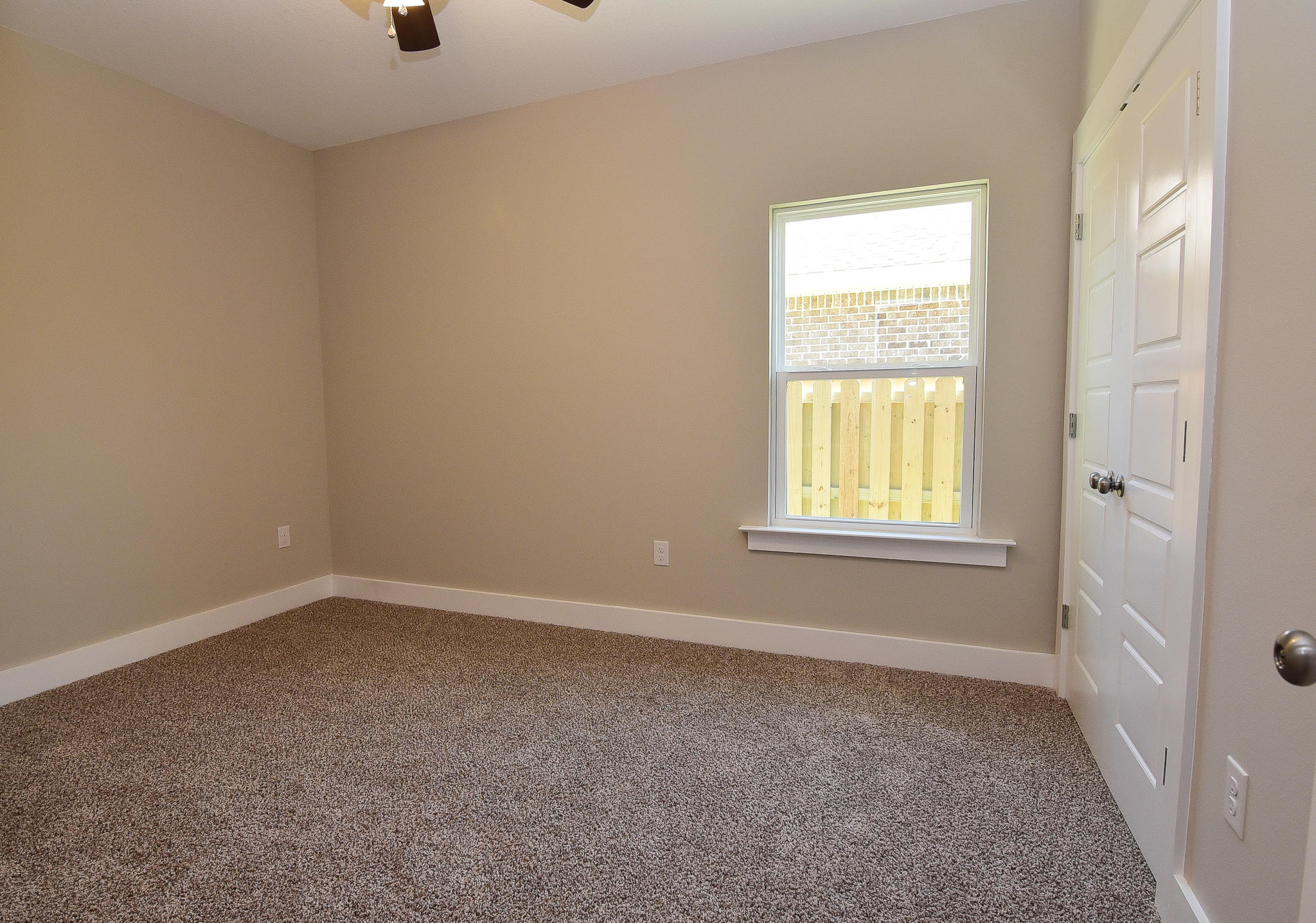 VALPARAISO PINECREST 6 - Residential