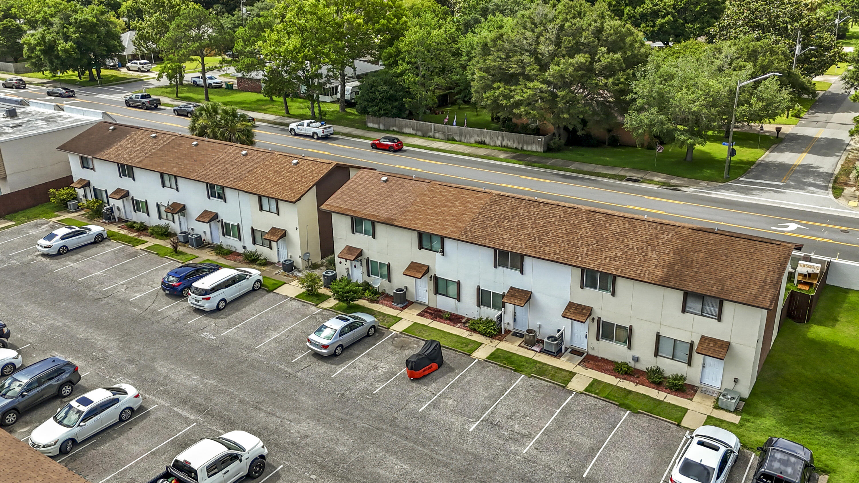 INDIAN HILLS - Residential