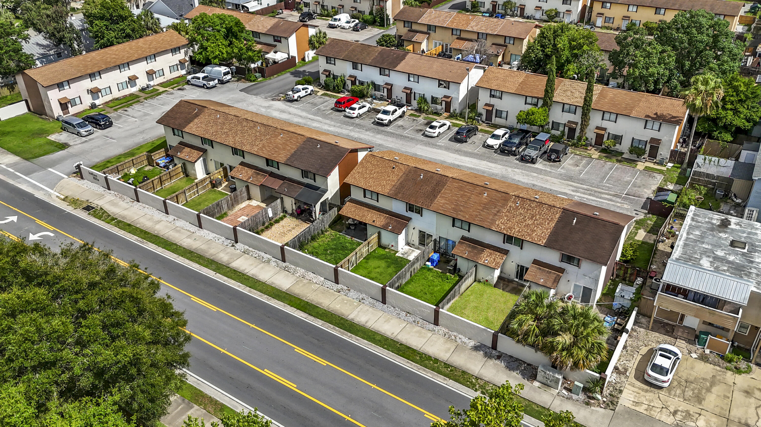 INDIAN HILLS - Residential
