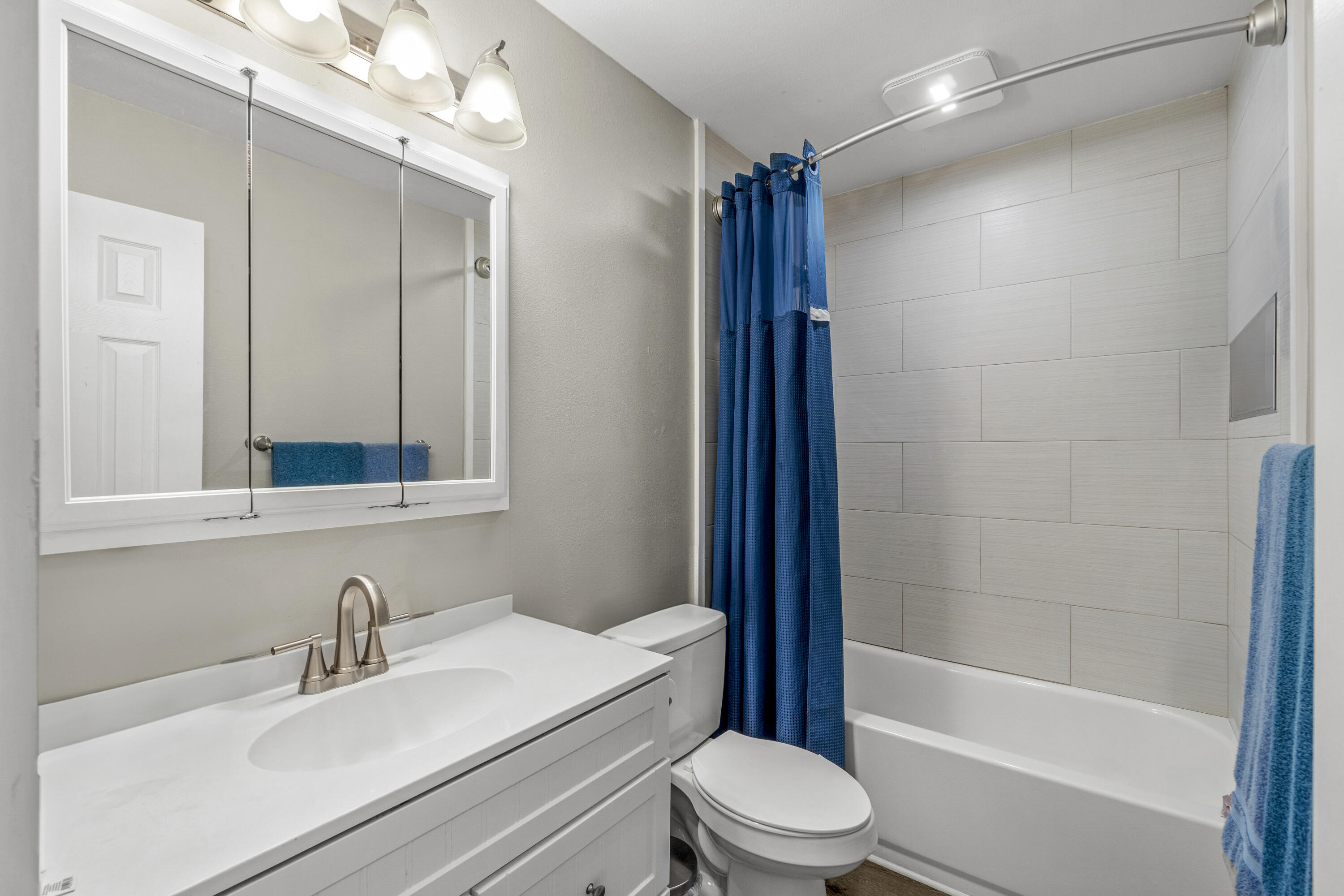 INDIAN HILLS - Residential