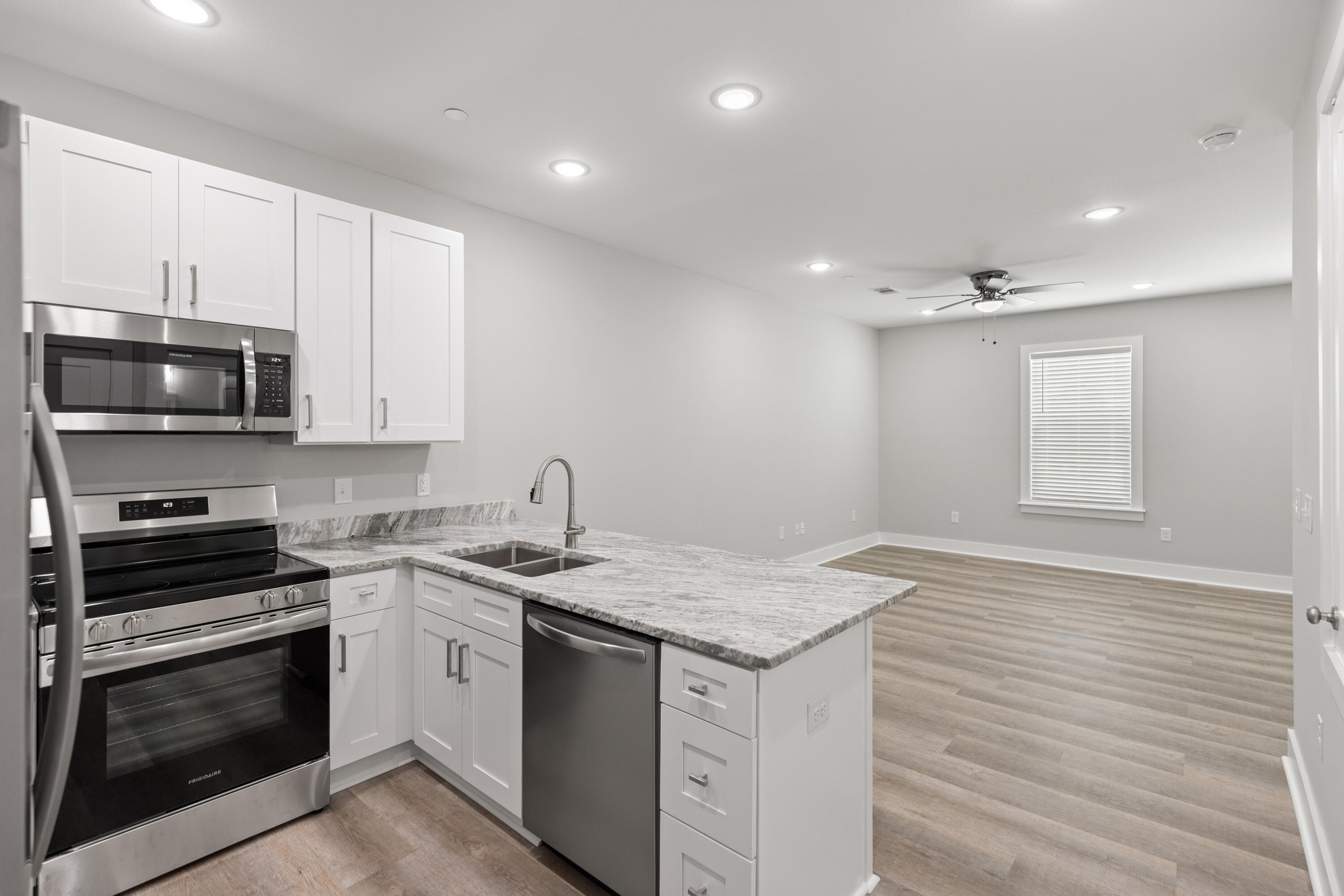 165 South - Residential Lease