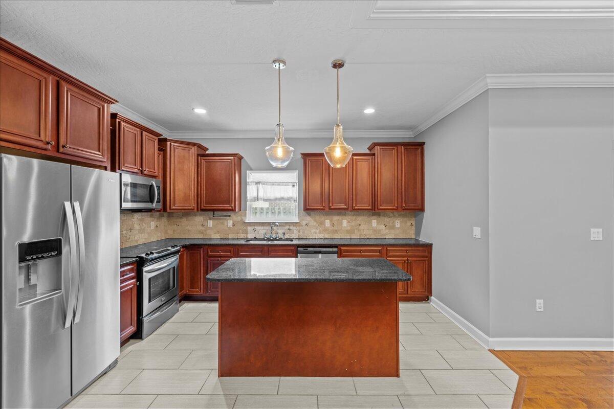 HOMESTEAD S/D - Residential Lease