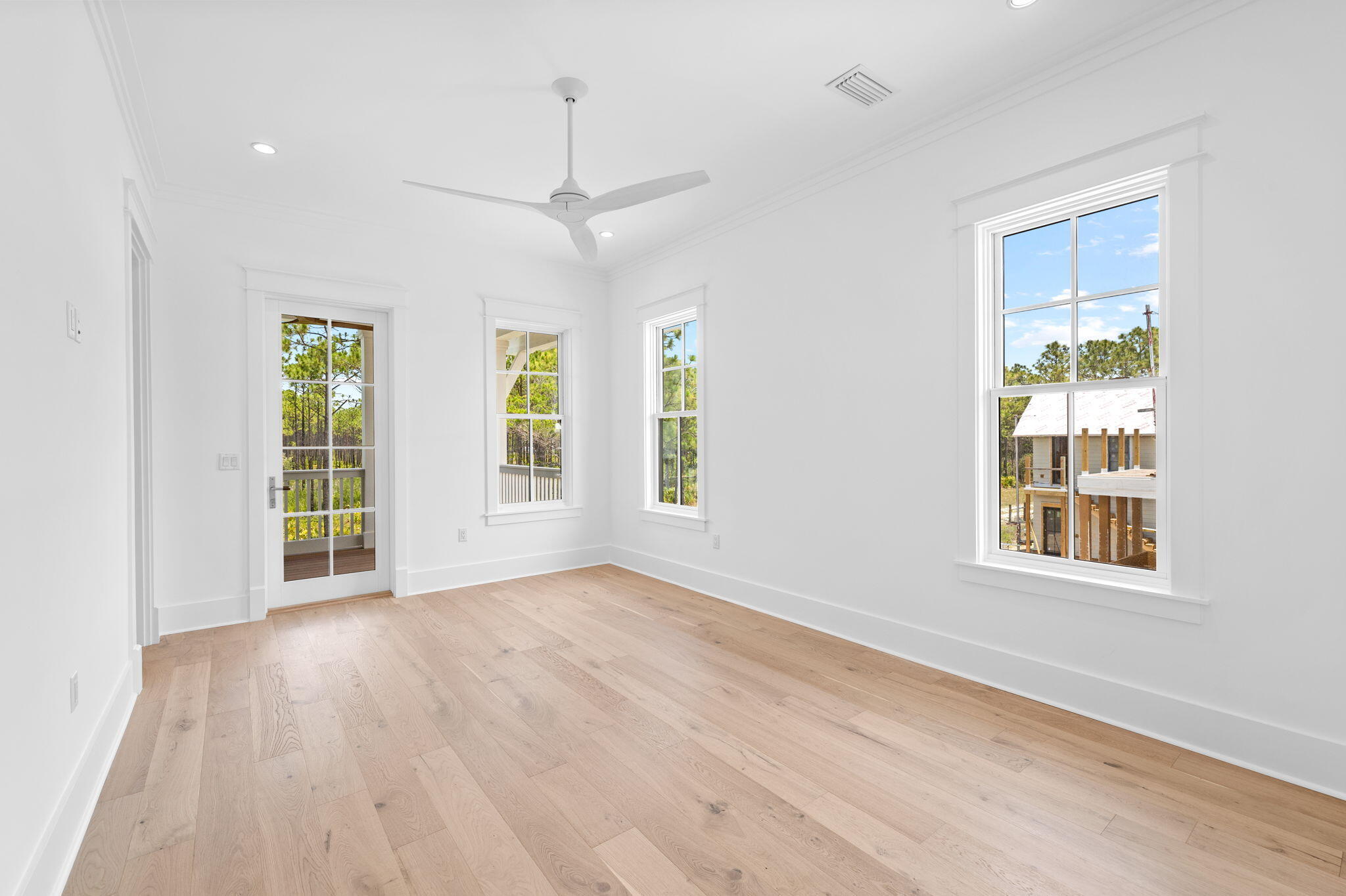 Santa Rosa Beach, Florida 32459, United States, 4 Bedrooms Bedrooms, ,5 BathroomsBathrooms,Residential,Active,44672