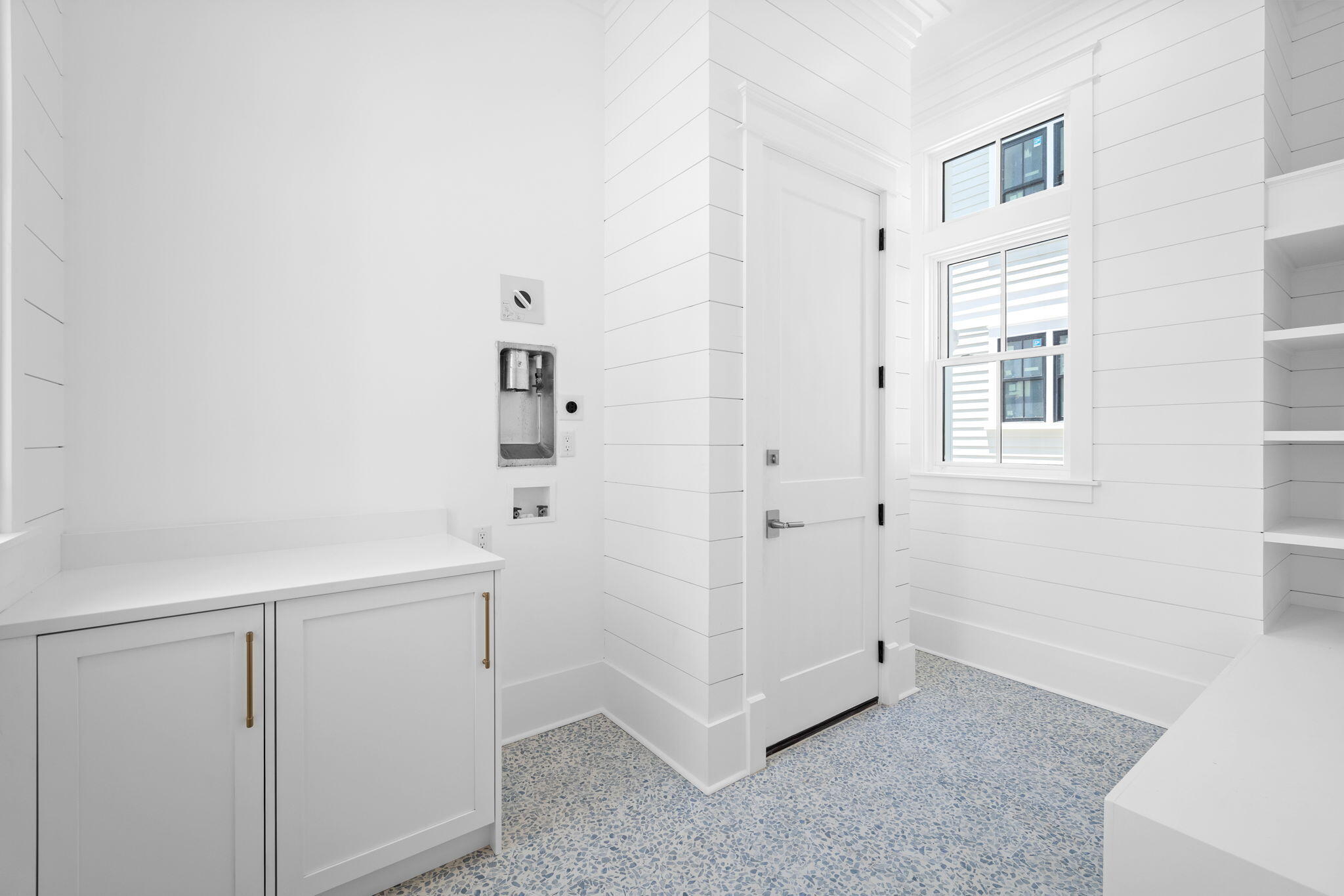 Santa Rosa Beach, Florida 32459, United States, 4 Bedrooms Bedrooms, ,5 BathroomsBathrooms,Residential,Active,44672