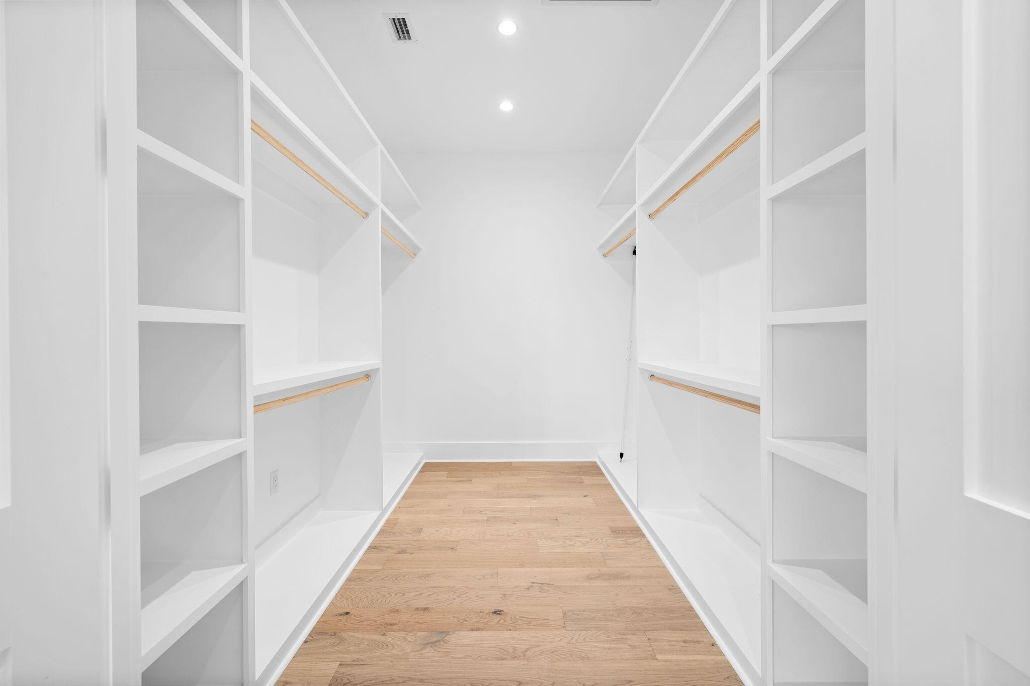 Santa Rosa Beach, Florida 32459, United States, 4 Bedrooms Bedrooms, ,5 BathroomsBathrooms,Residential,Active,44672