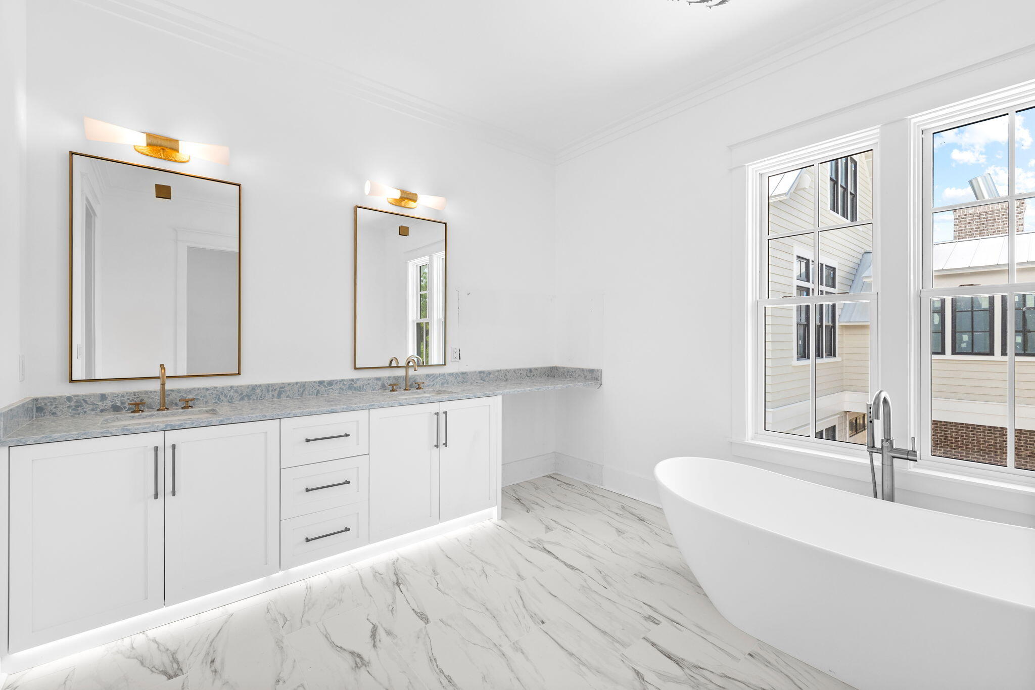 Santa Rosa Beach, Florida 32459, United States, 4 Bedrooms Bedrooms, ,5 BathroomsBathrooms,Residential,Active,44672