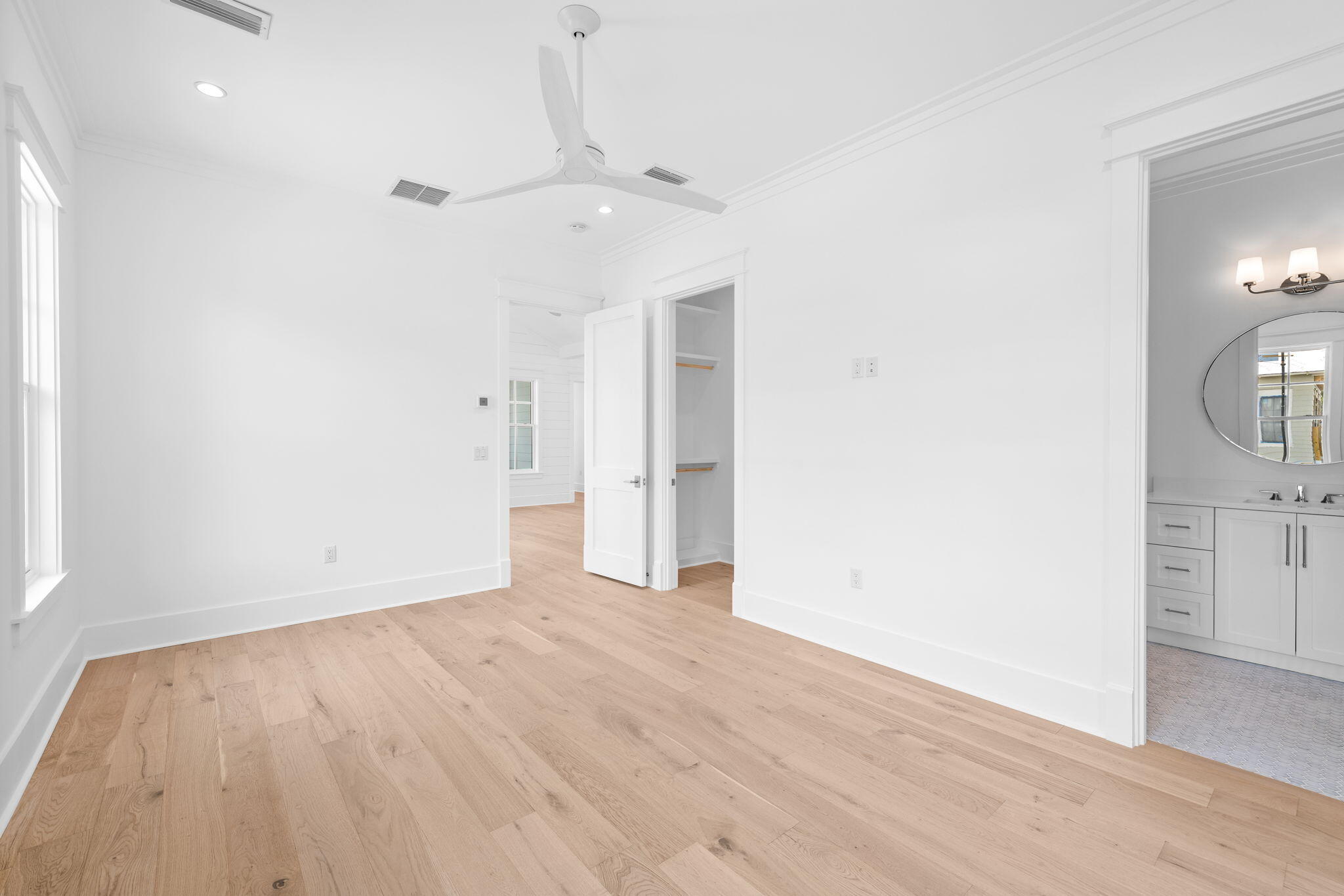 Santa Rosa Beach, Florida 32459, United States, 4 Bedrooms Bedrooms, ,5 BathroomsBathrooms,Residential,Active,44672