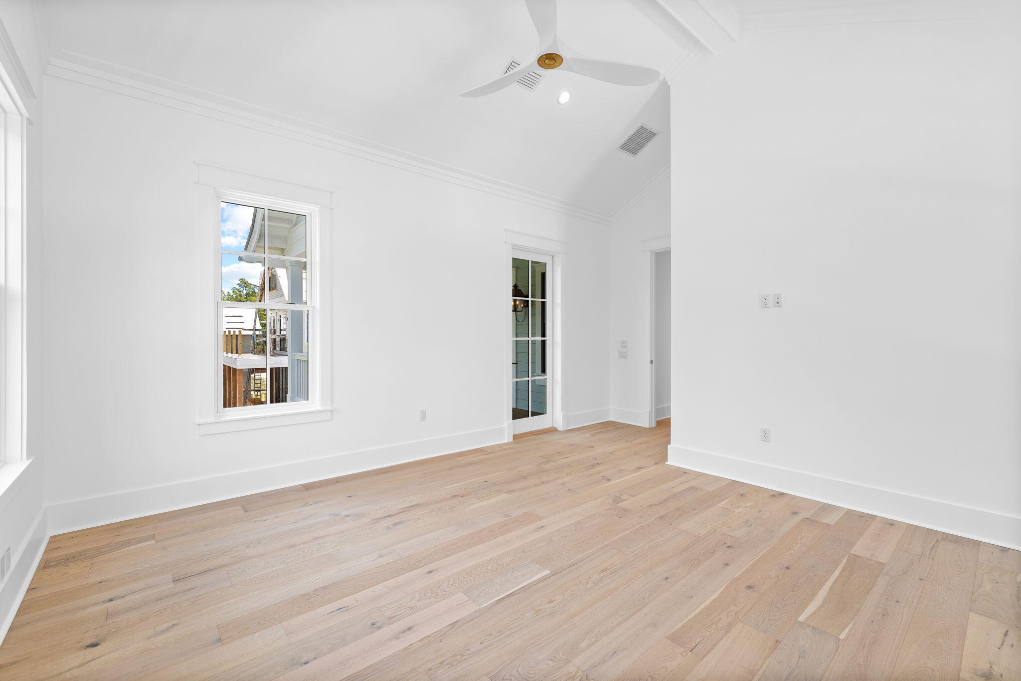 Santa Rosa Beach, Florida 32459, United States, 4 Bedrooms Bedrooms, ,5 BathroomsBathrooms,Residential,Active,44672