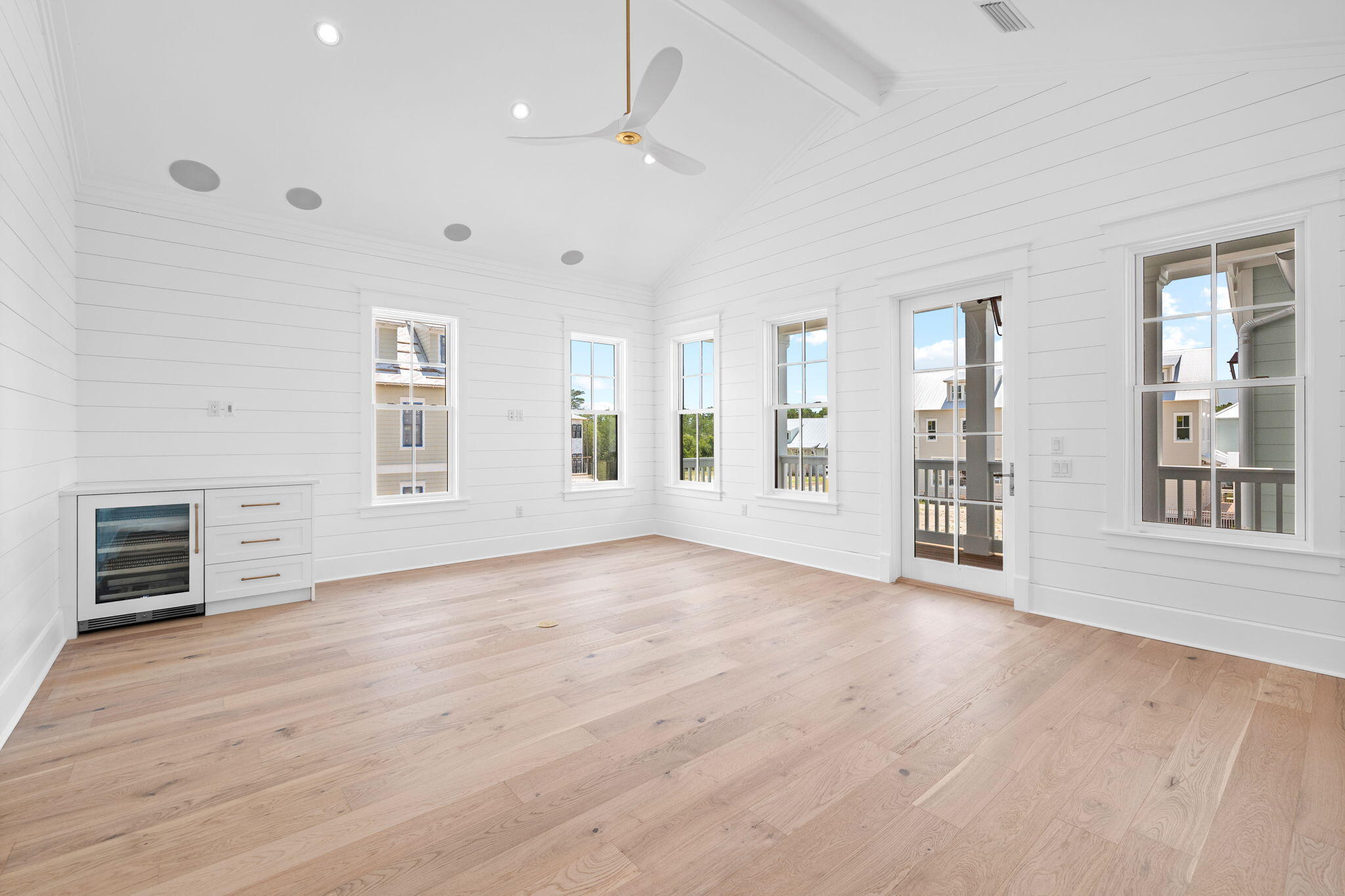 Santa Rosa Beach, Florida 32459, United States, 4 Bedrooms Bedrooms, ,5 BathroomsBathrooms,Residential,Active,44672