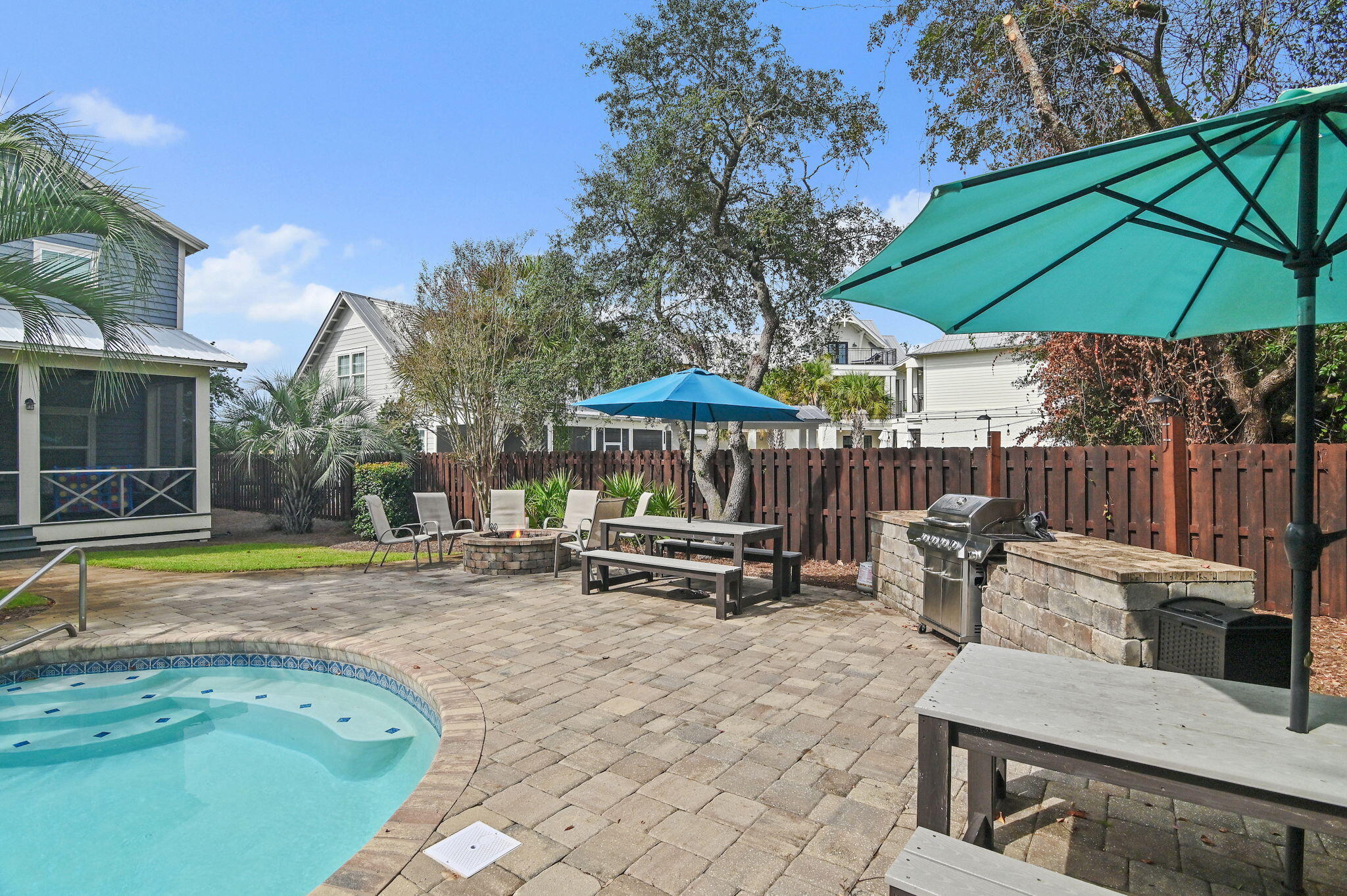 GULFSIDE ESTATES PHASE I & II - Residential