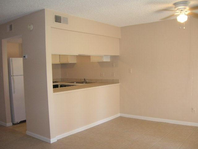 FOUNTAINHEAD CONDO - Residential Lease