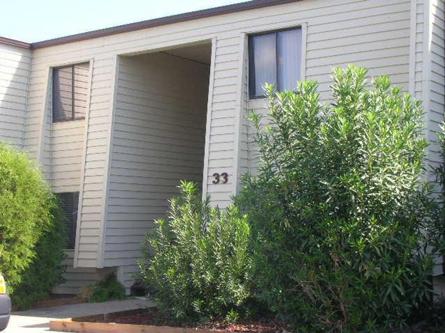 Water Front complex with Tennis Court / Pool on the Water / Game Room / Boat Slips. Nice 1 BR./ 1BA. Ground floor unit. Newer Ceramic Tile in Living Room/ Dining Room/Bath Room /Kitchen and entrance. Unit opens onto the Courtyard. Courtyard has a view of the Water.
