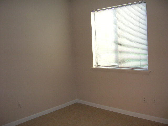 FOUNTAINHEAD CONDO - Residential Lease