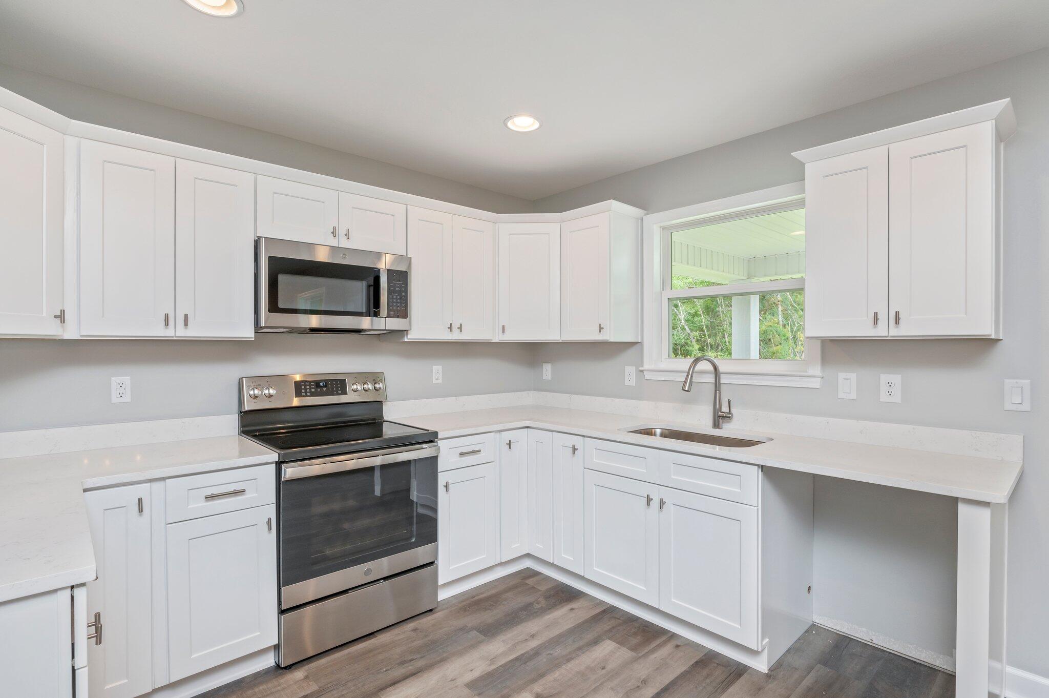 GARDEN CITY - Residential