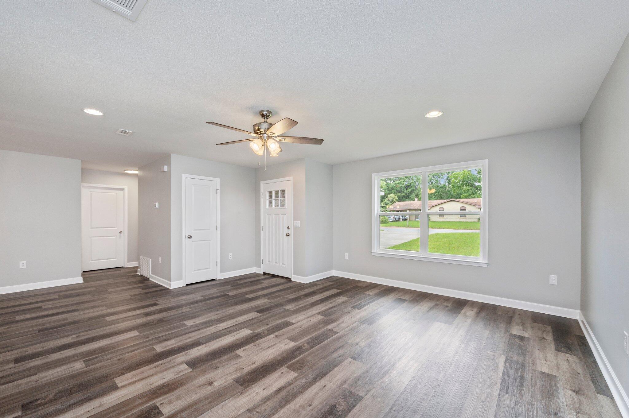 GARDEN CITY - Residential