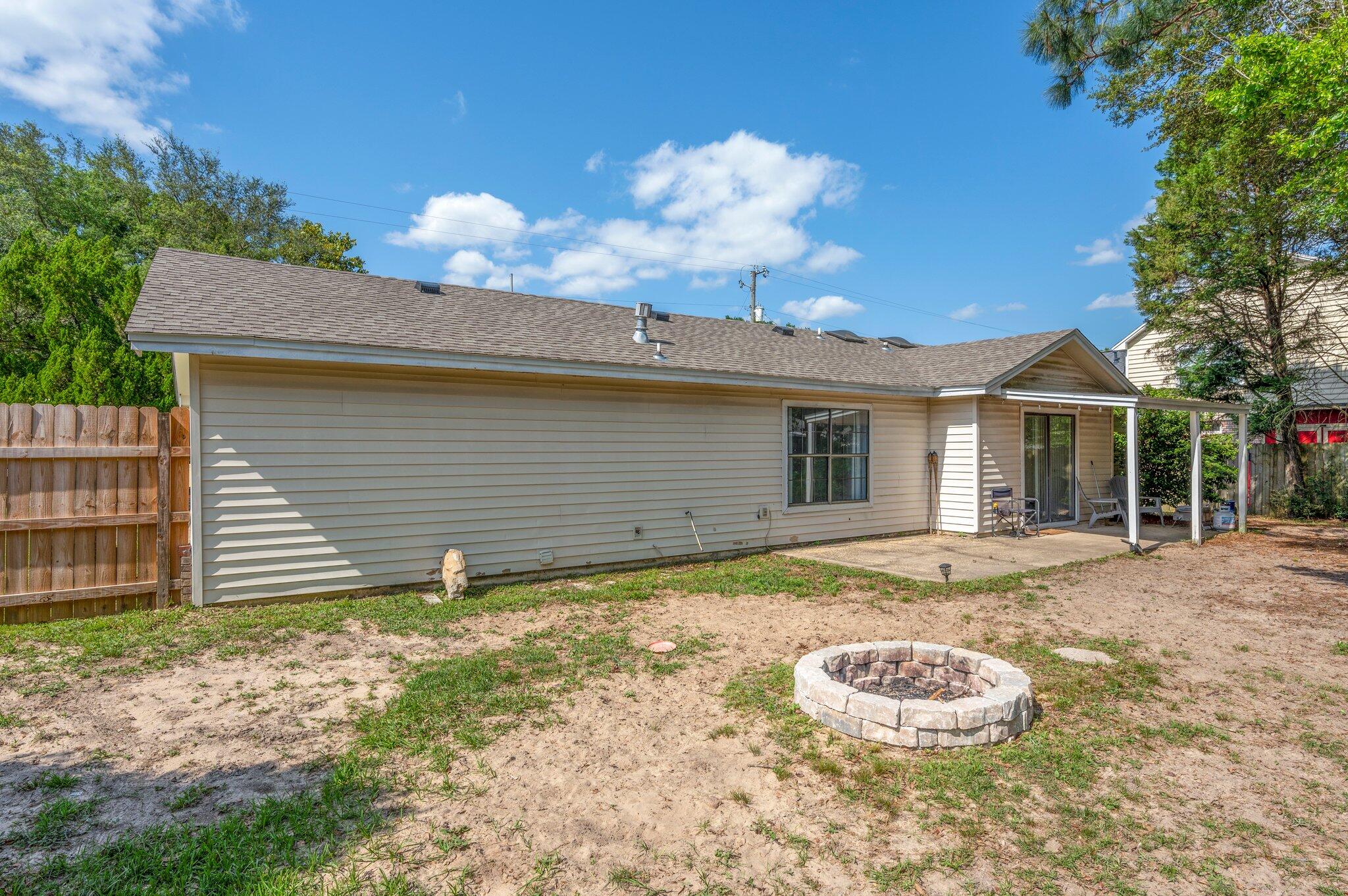 HOLLYROD PARK - Residential