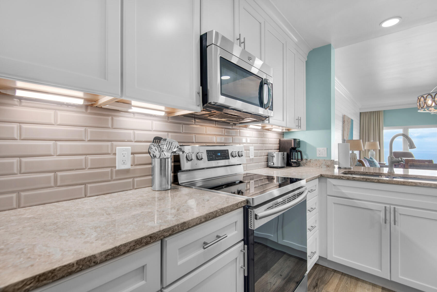 TOPS'L BEACH MANOR - Residential