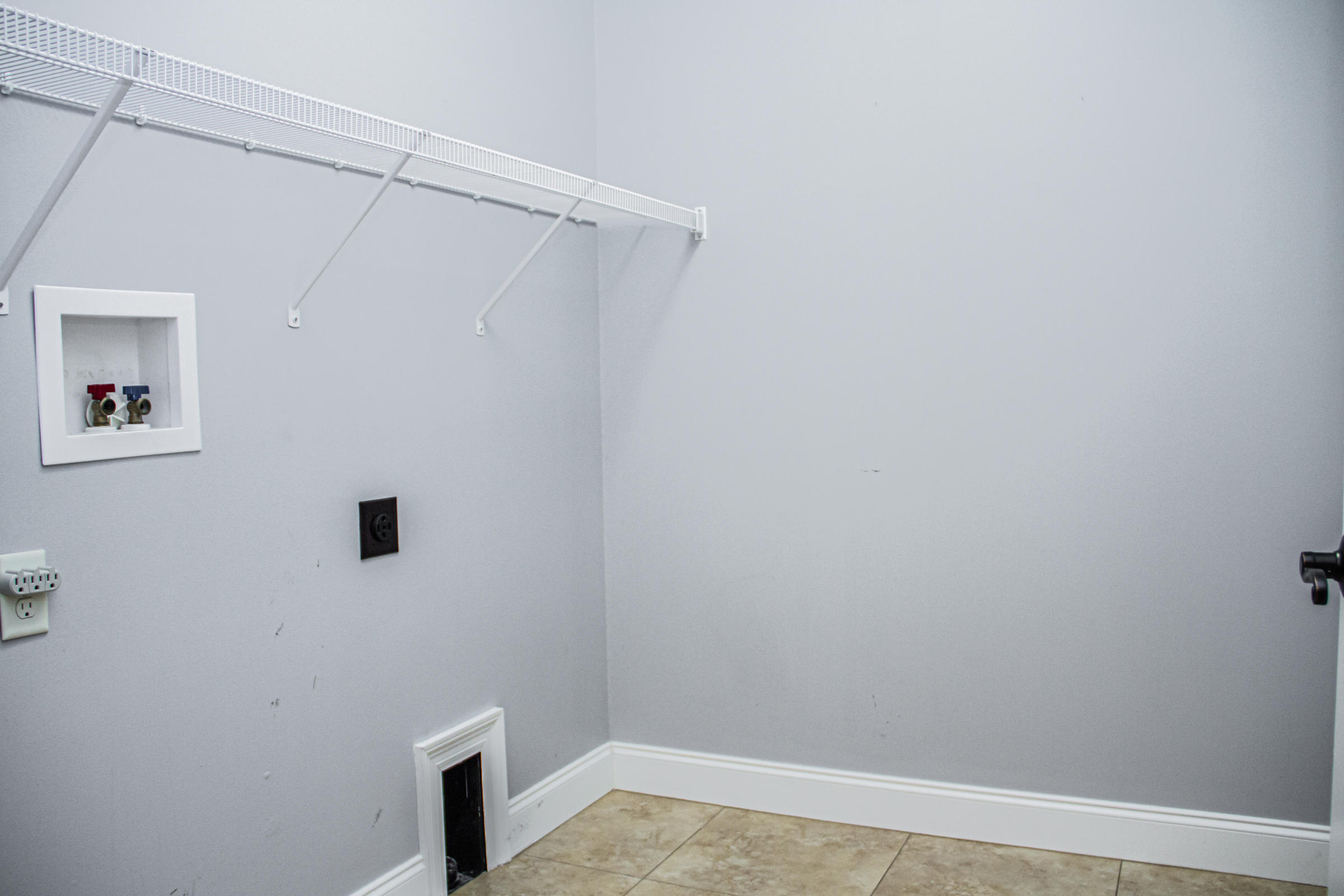 MAGNOLIA WOODS - Residential Lease