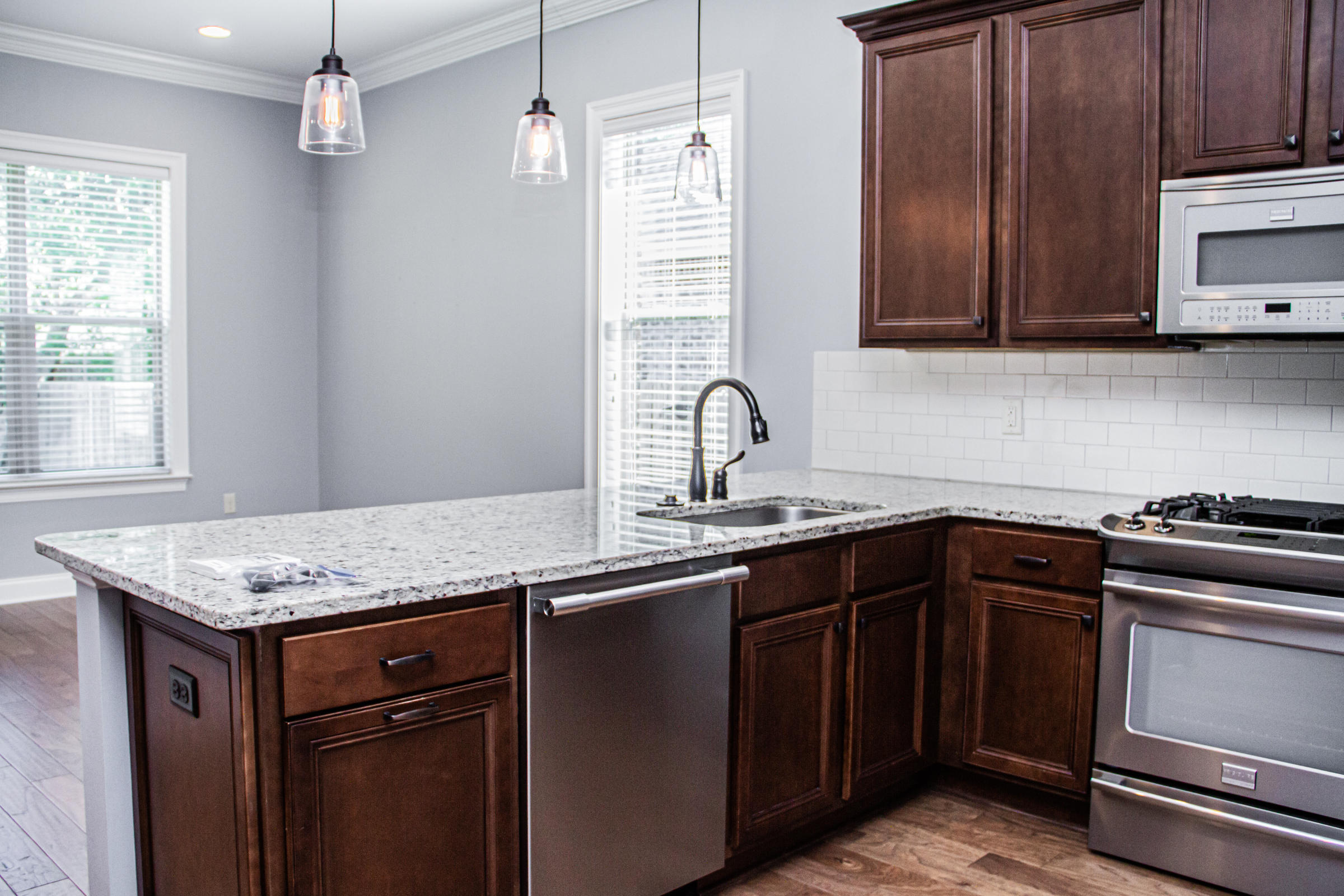 MAGNOLIA WOODS - Residential Lease