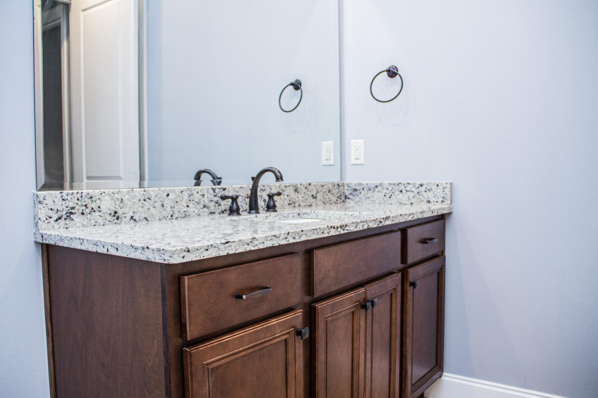 MAGNOLIA WOODS - Residential Lease